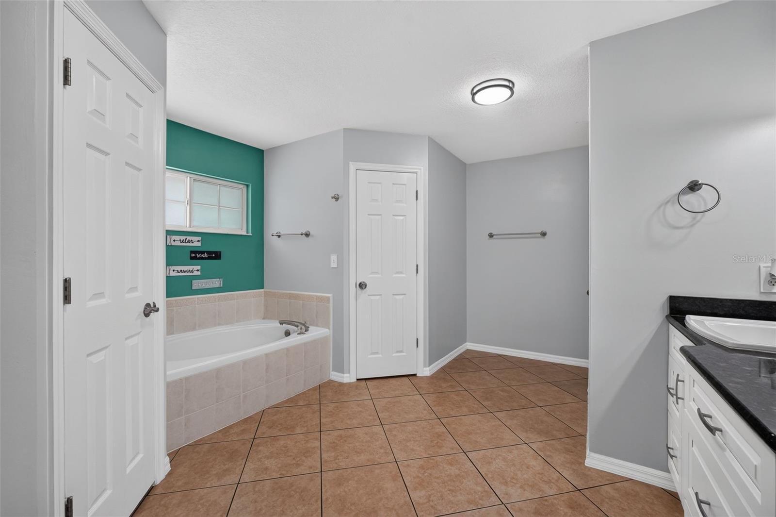 2527 NW COUNTY ROAD 225