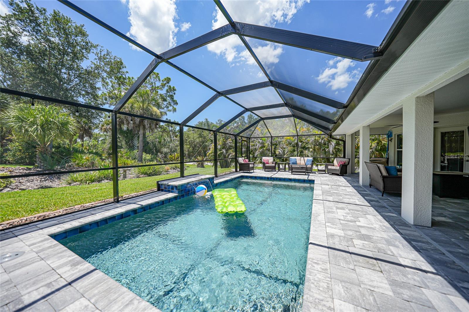 1282 CLEARVIEW DR