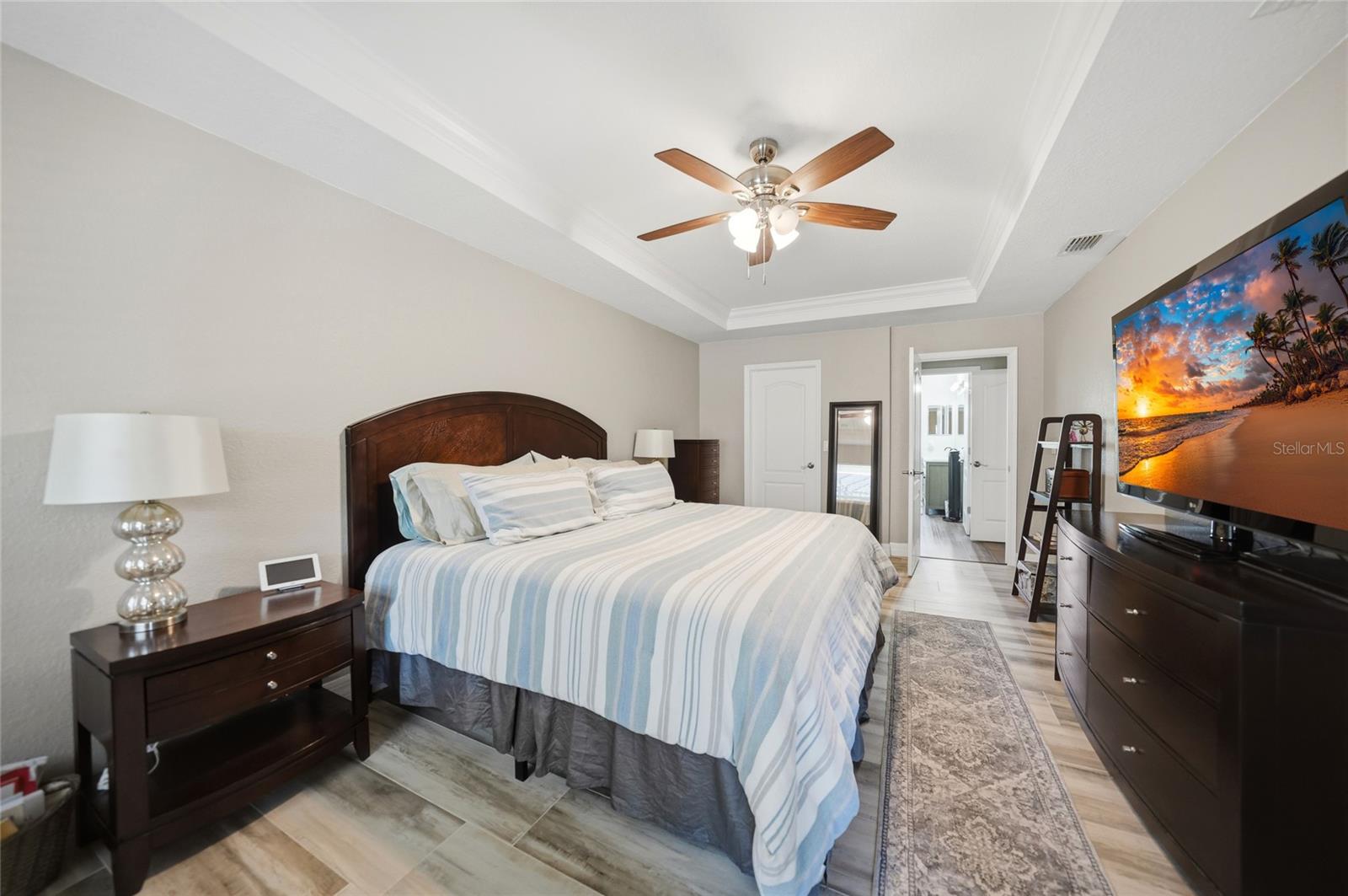 1282 CLEARVIEW DR