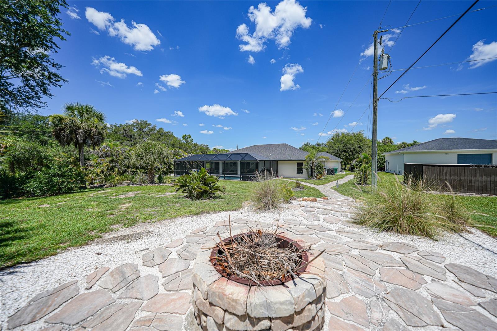 1282 CLEARVIEW DR