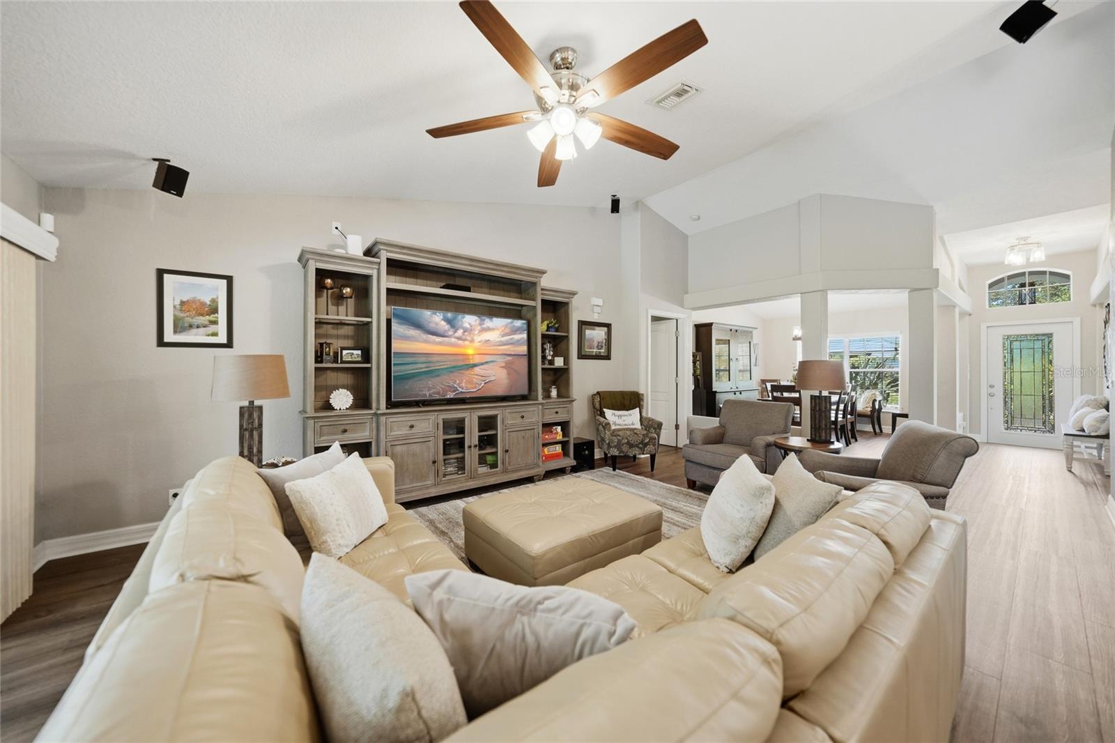 1282 CLEARVIEW DR