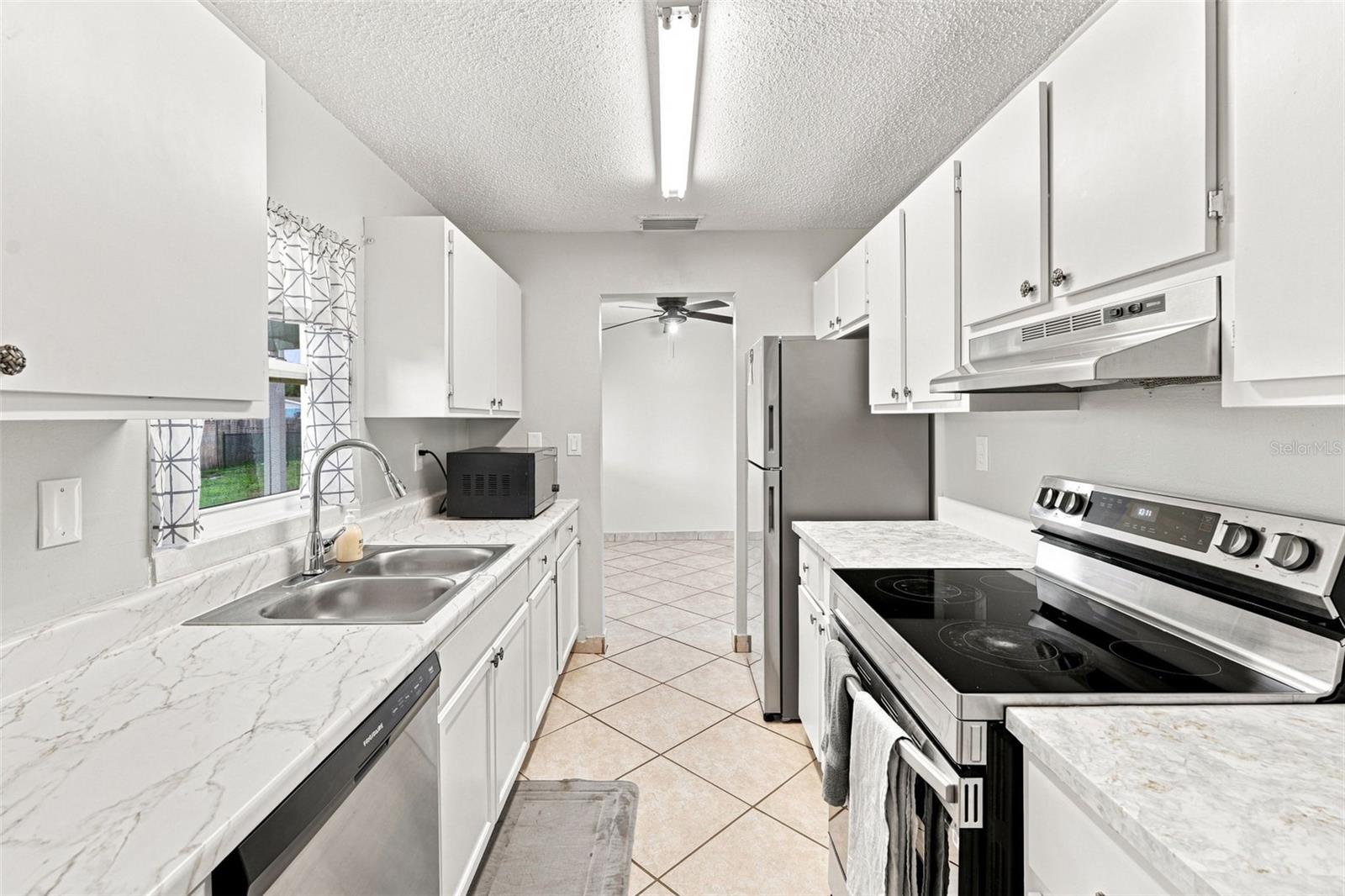 18186 IRIS RD