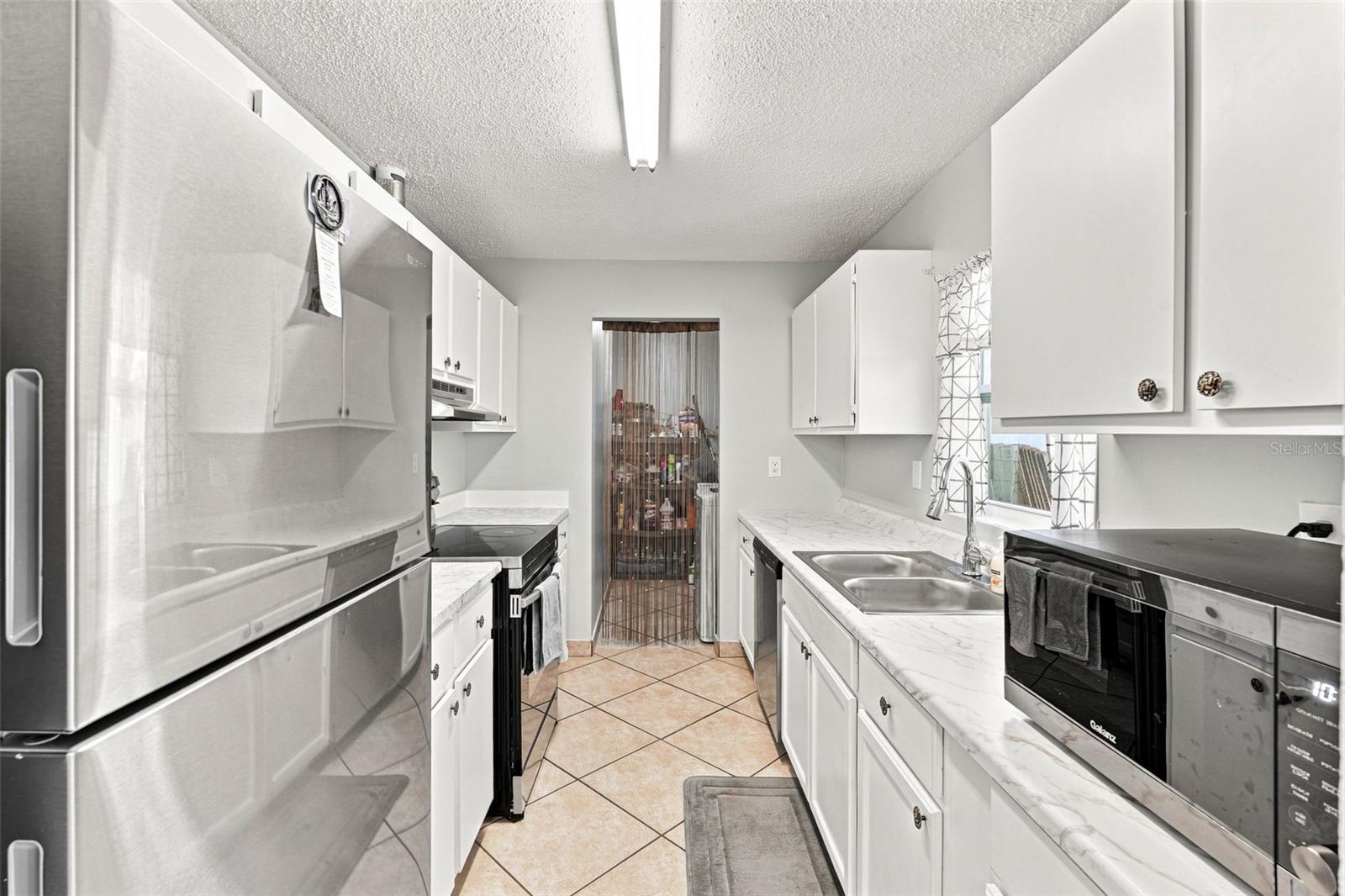 18186 IRIS RD