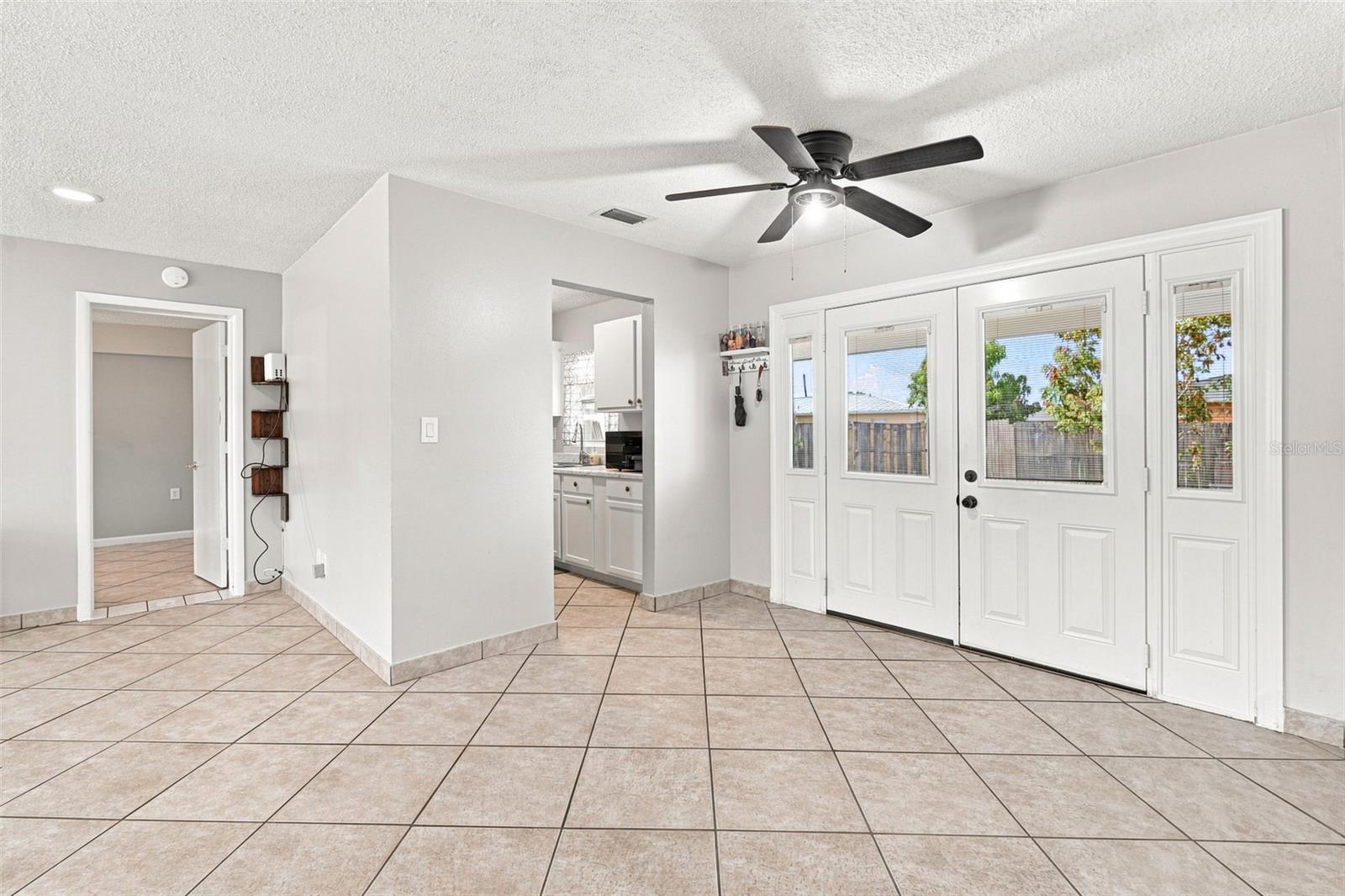 18186 IRIS RD