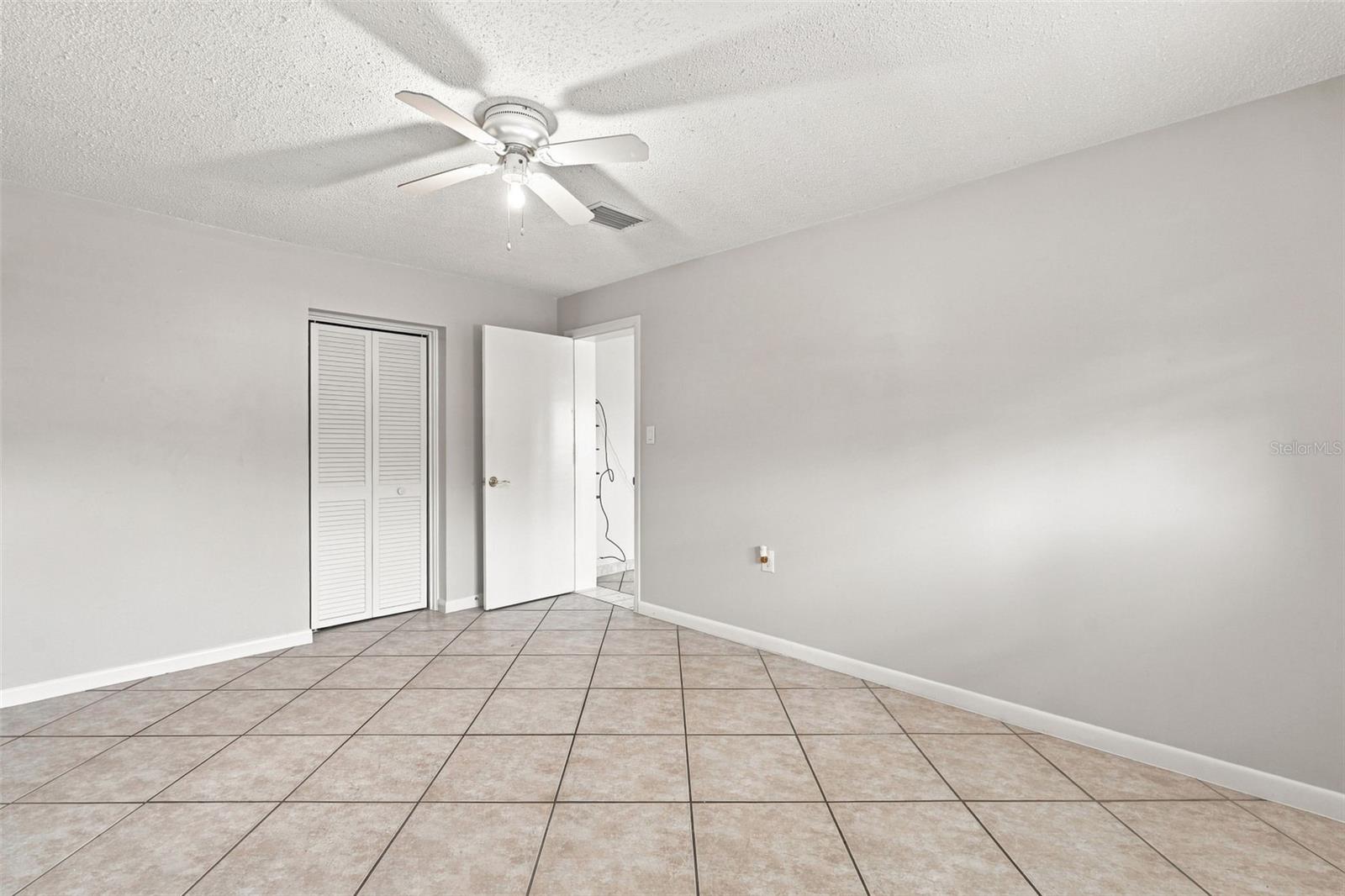18186 IRIS RD