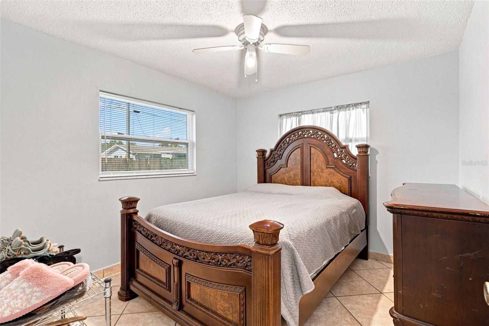 18186 IRIS RD