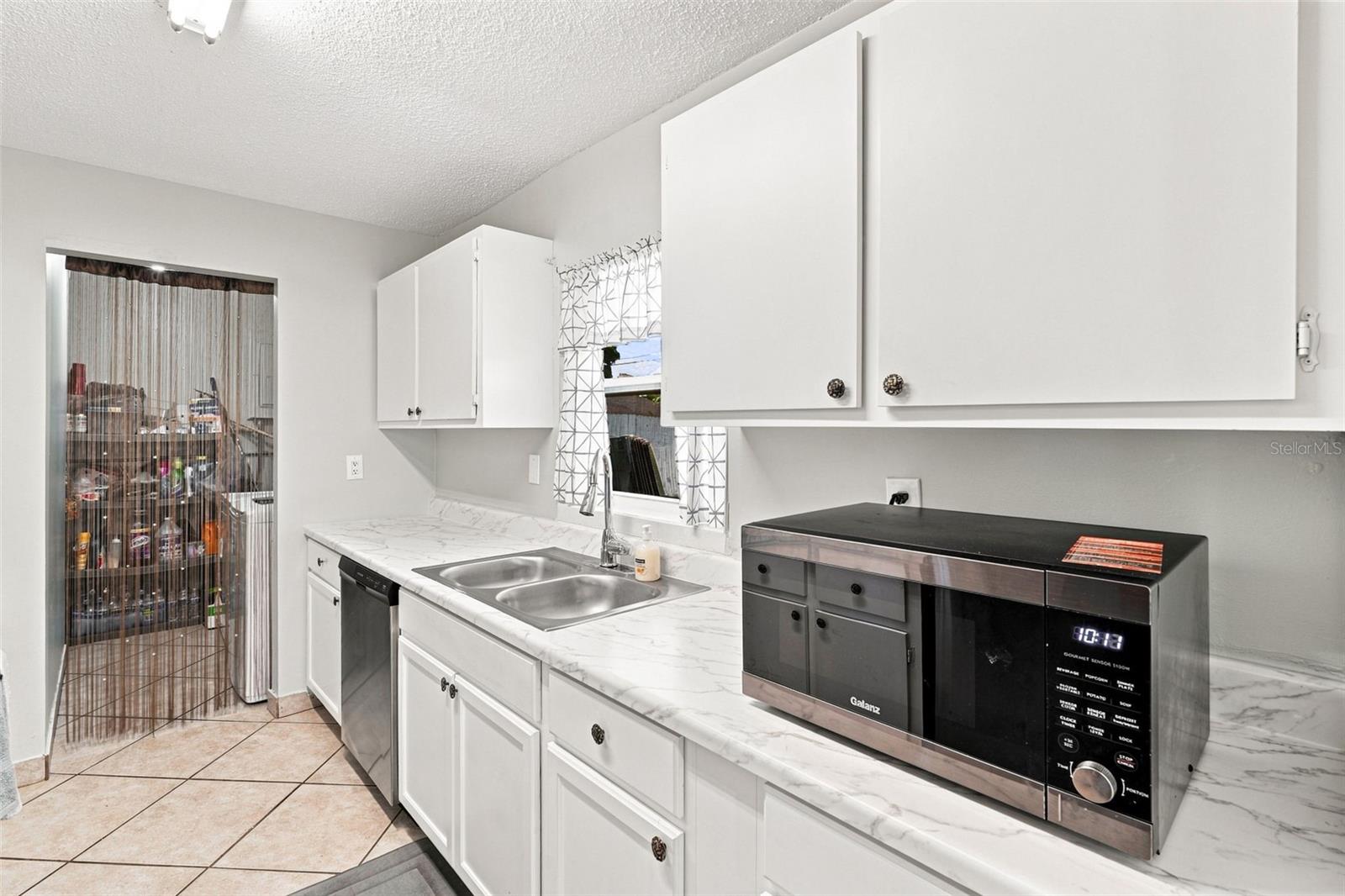 18186 IRIS RD