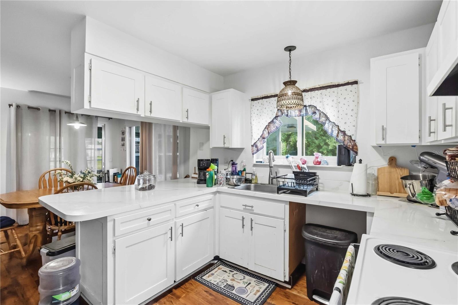 5409 KENWOOD DR