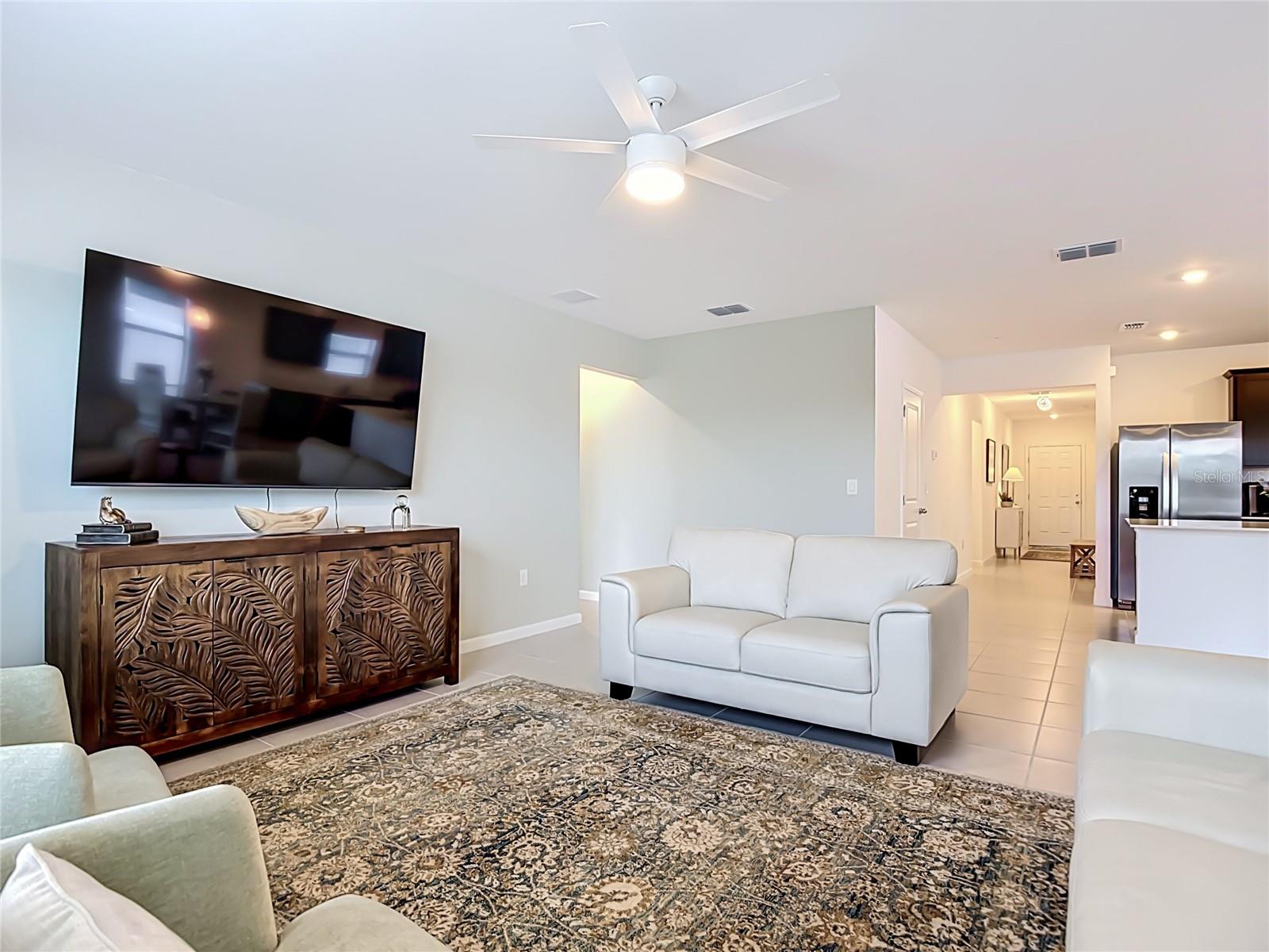 1211 CALOOSA COVE DR