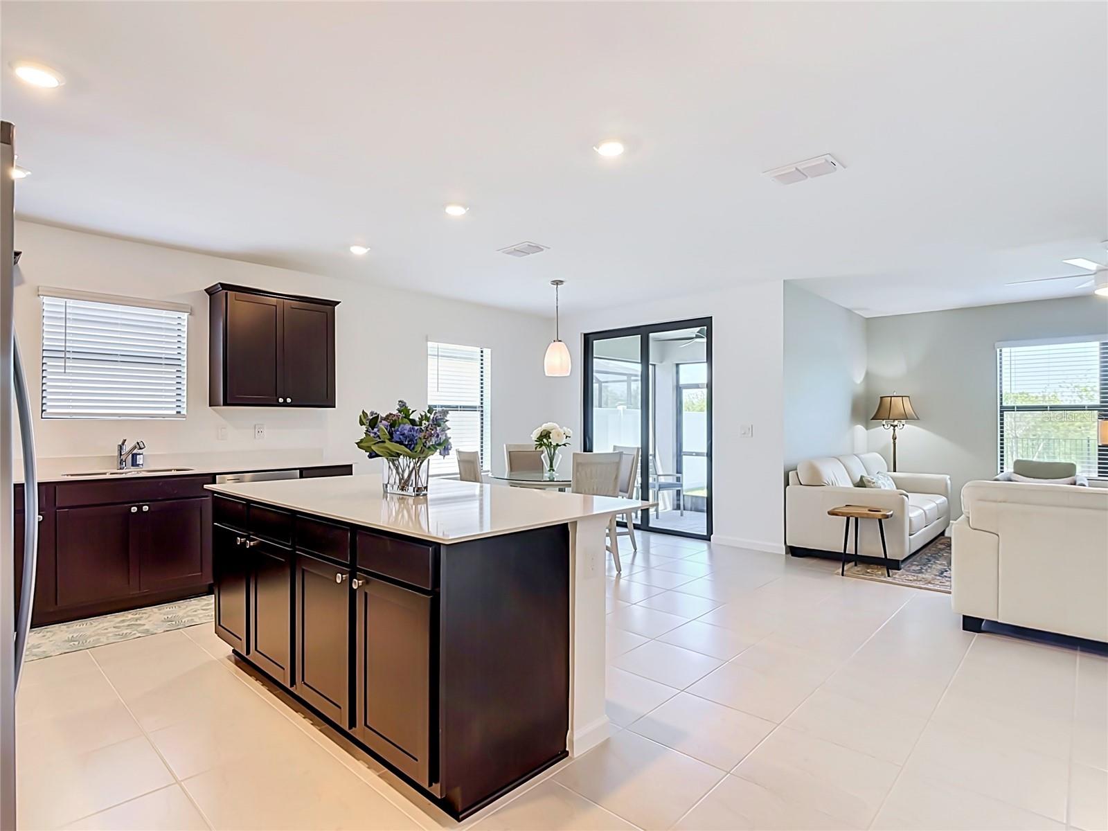 1211 CALOOSA COVE DR