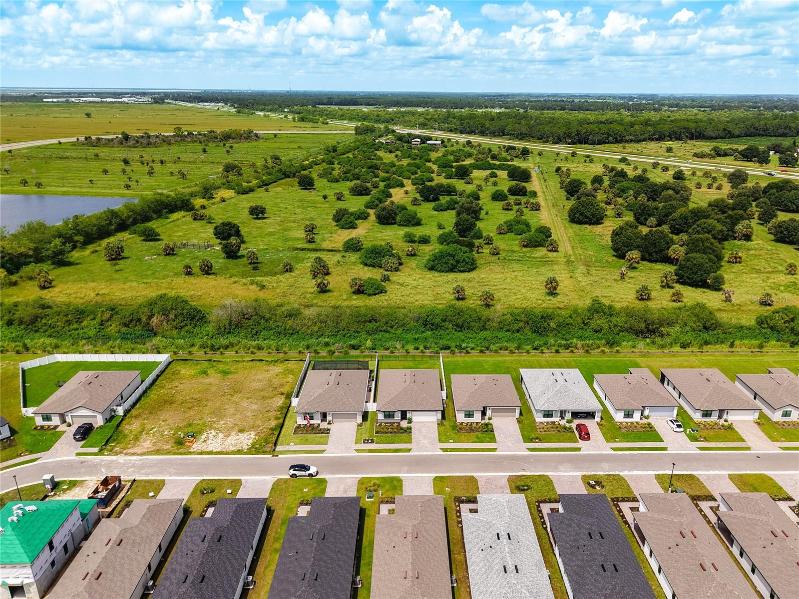 1211 CALOOSA COVE DR