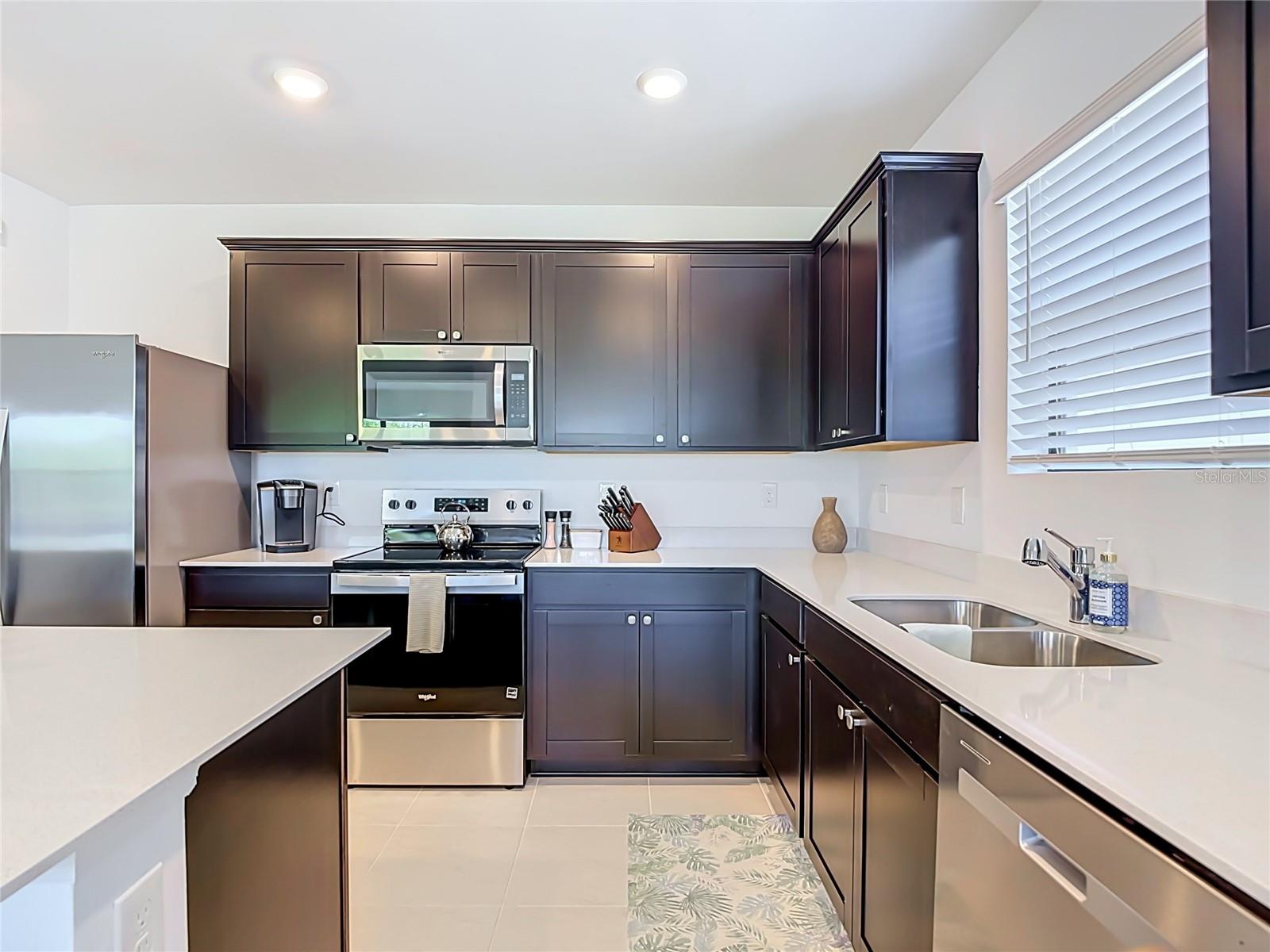 1211 CALOOSA COVE DR