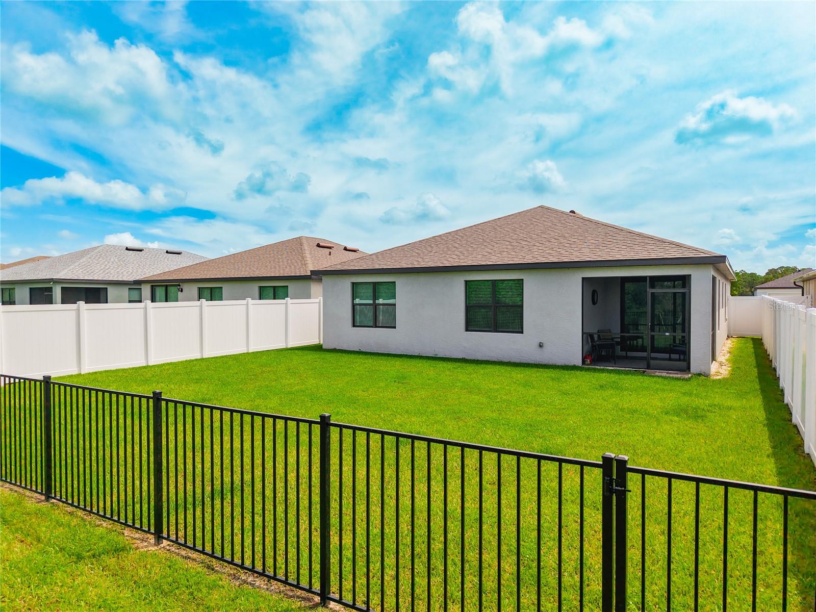 1211 CALOOSA COVE DR