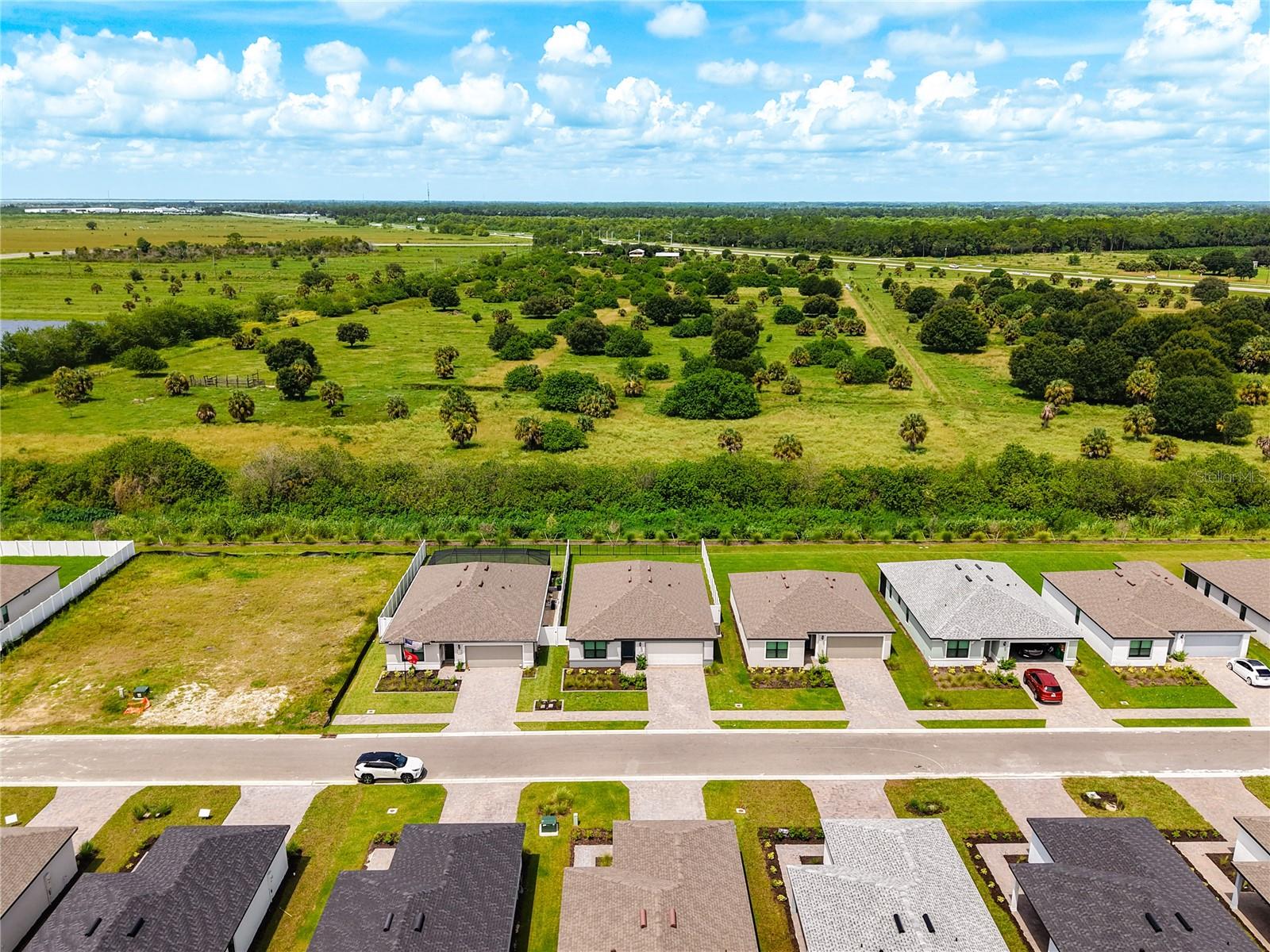 1211 CALOOSA COVE DR