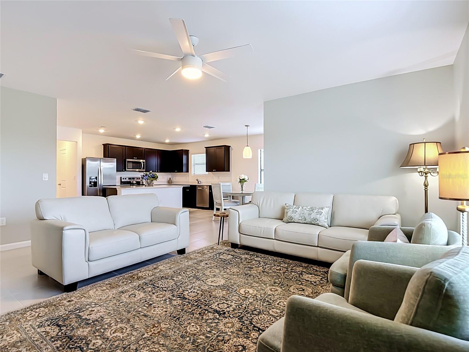 1211 CALOOSA COVE DR