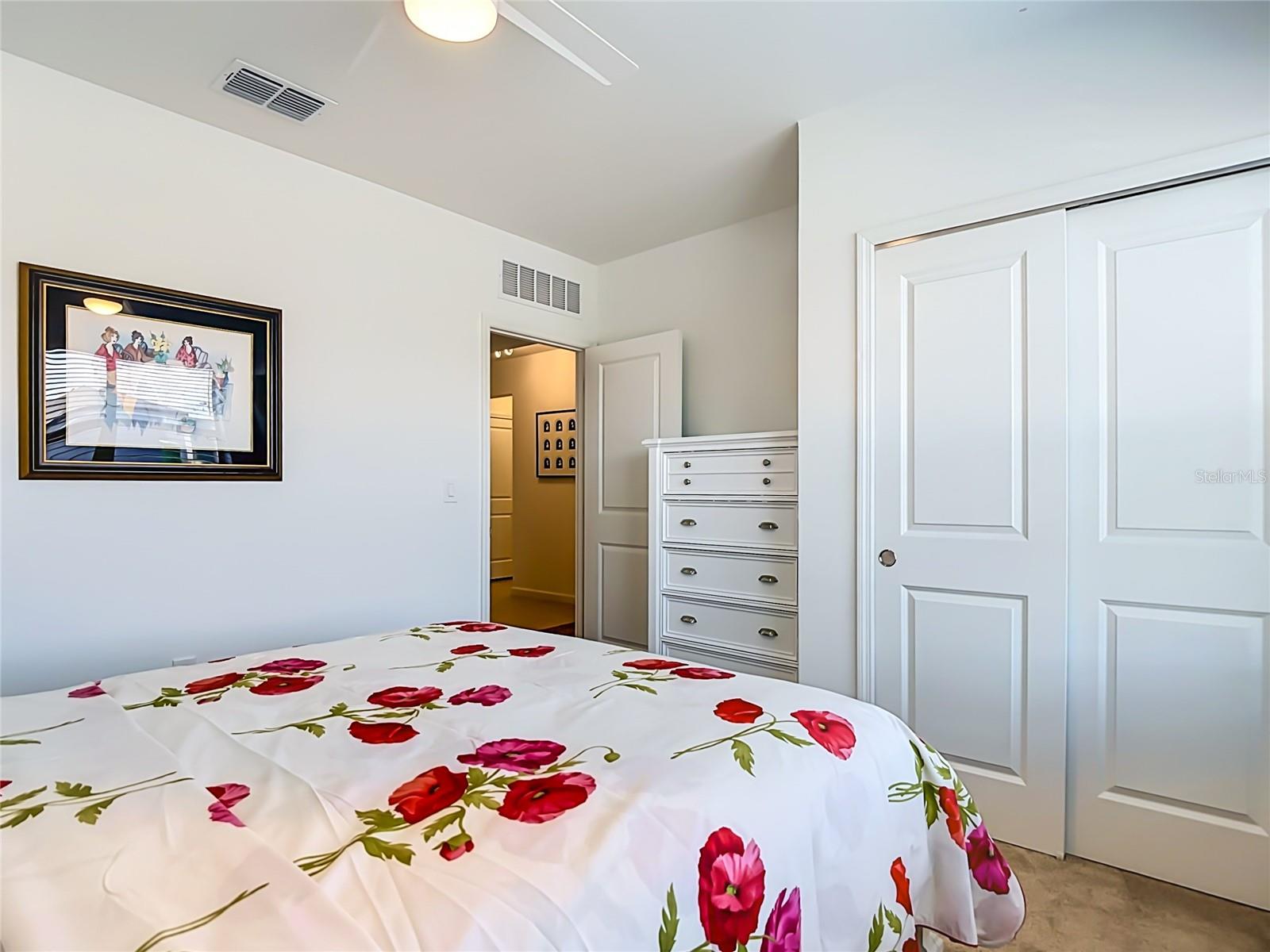 1211 CALOOSA COVE DR
