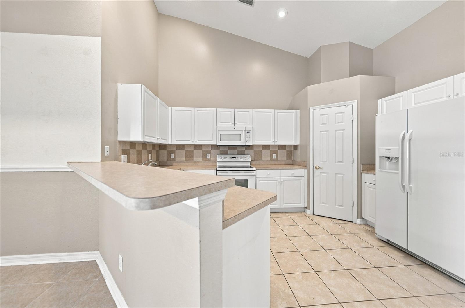 4214 FAIRWAY PL