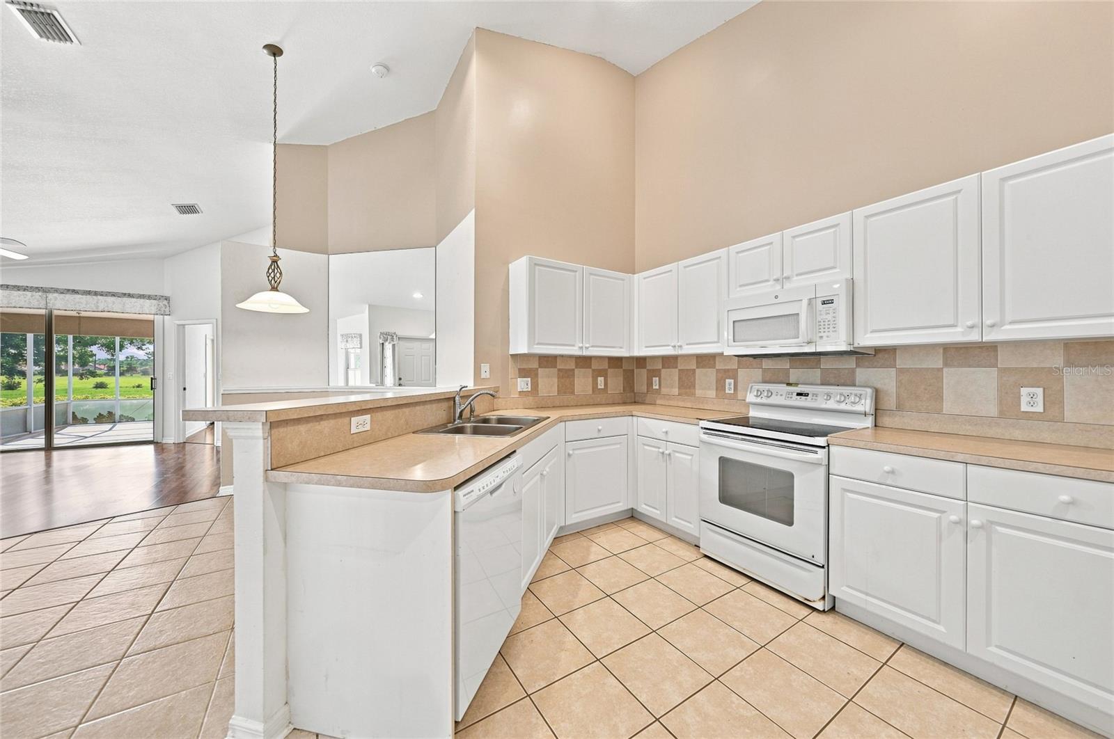 4214 FAIRWAY PL