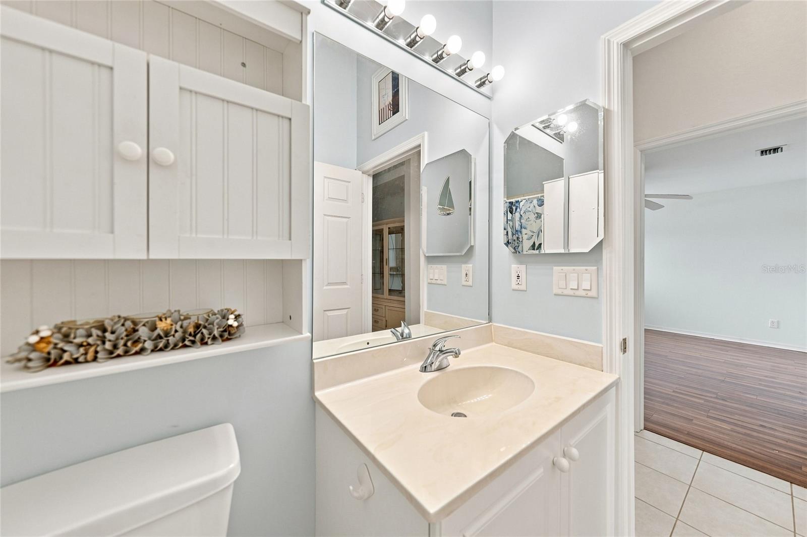 4214 FAIRWAY PL