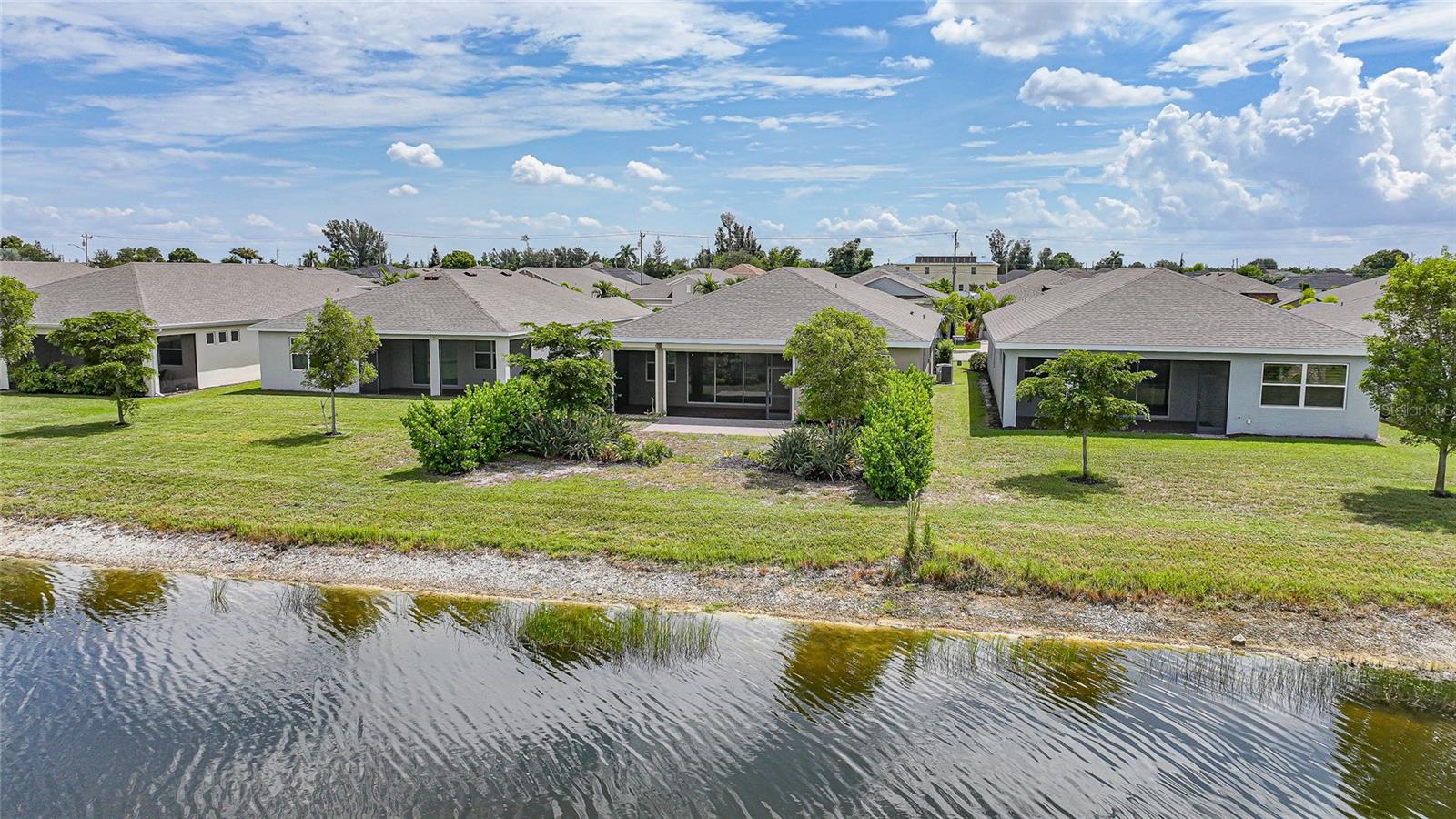 719 HEATHER LAKE AVE