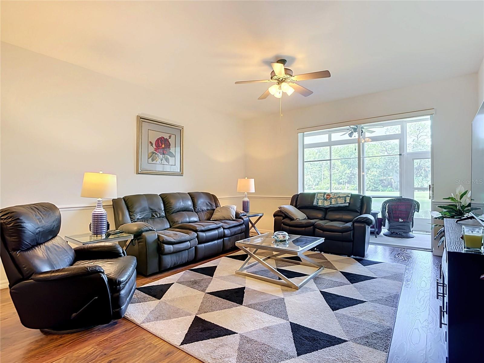 26190 CLARKSTON DR #104