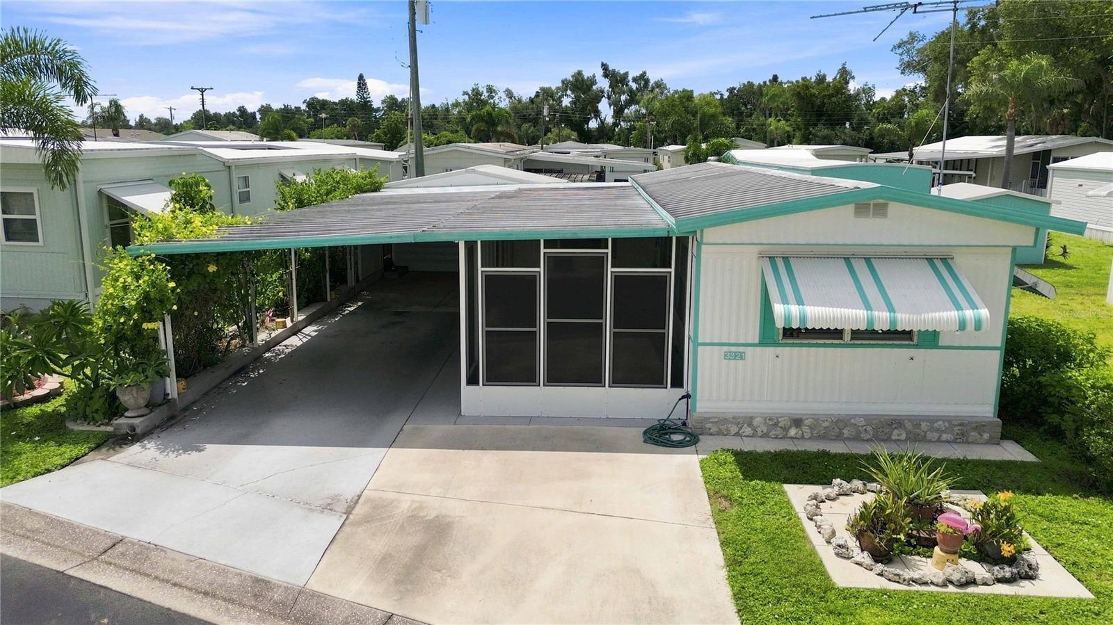 3321 CAROL DR