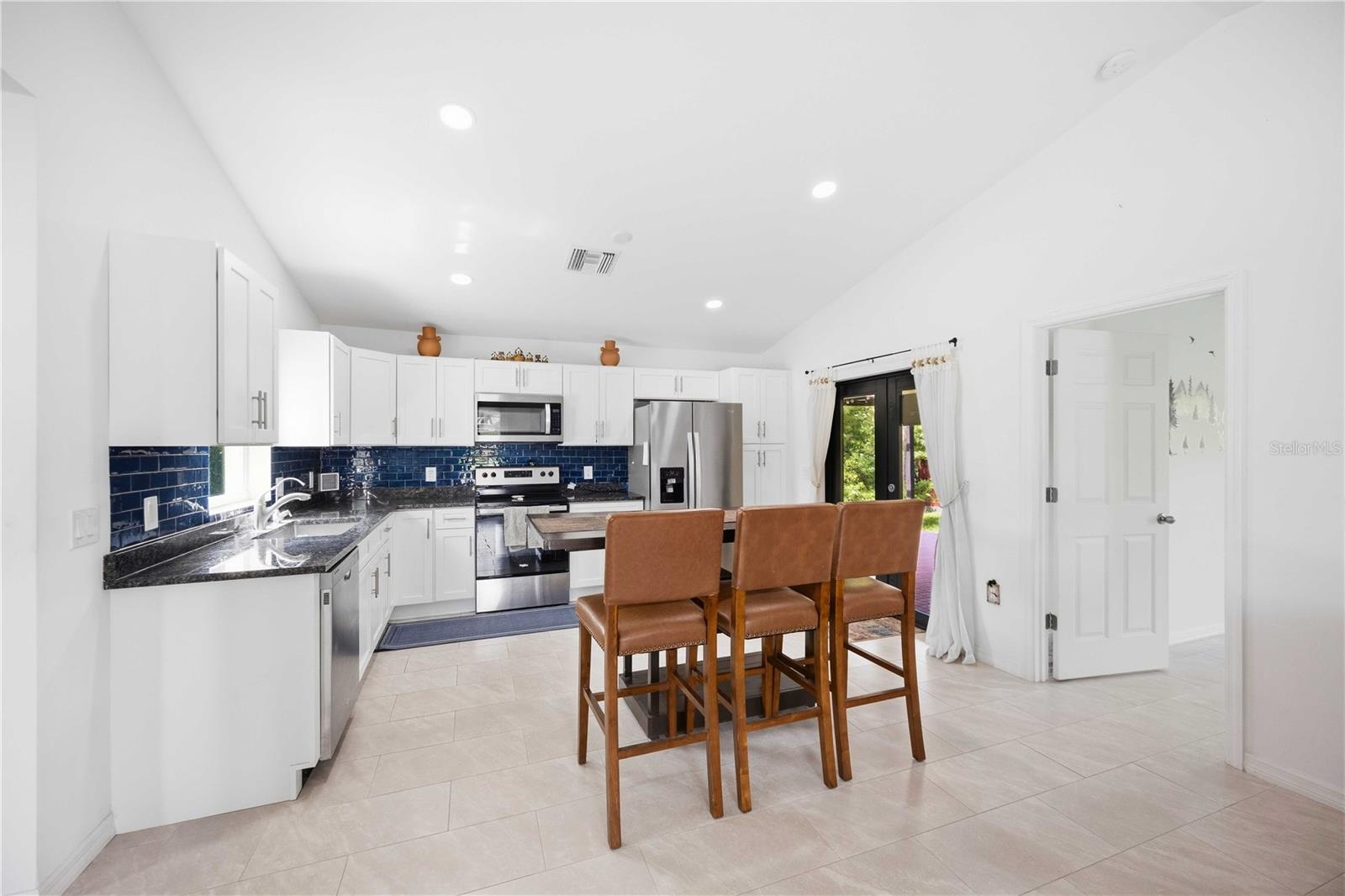 11261 & 11249 6TH AVE