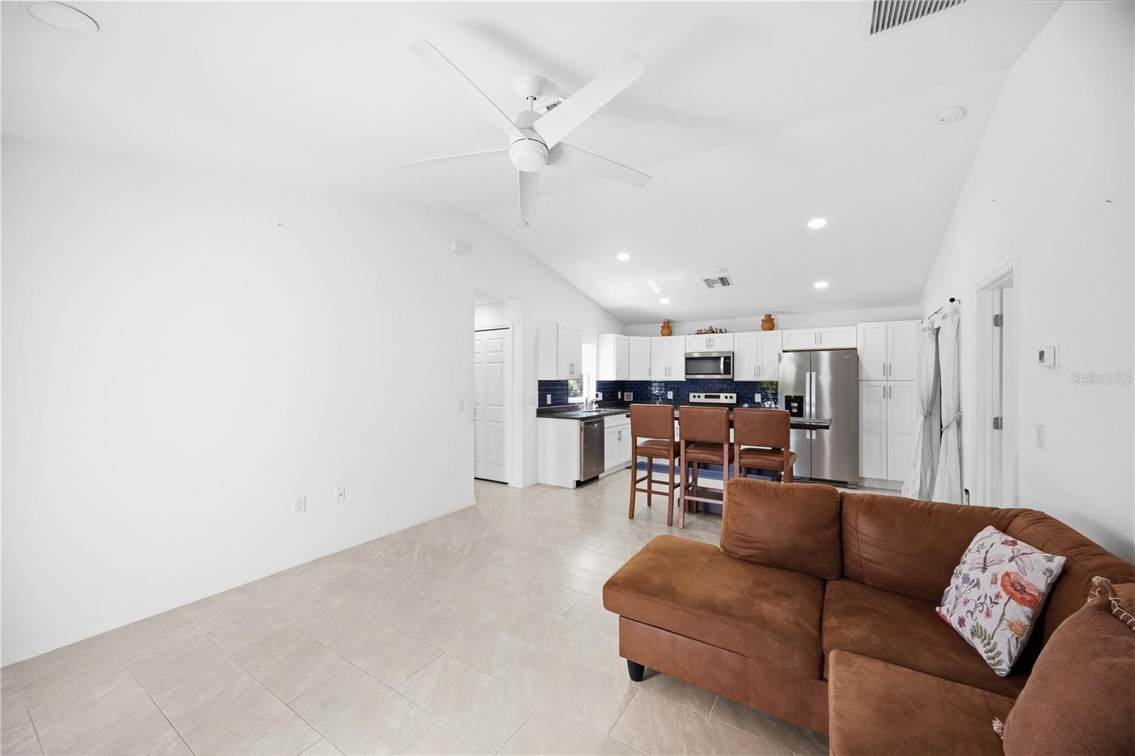 11261 & 11249 6TH AVE