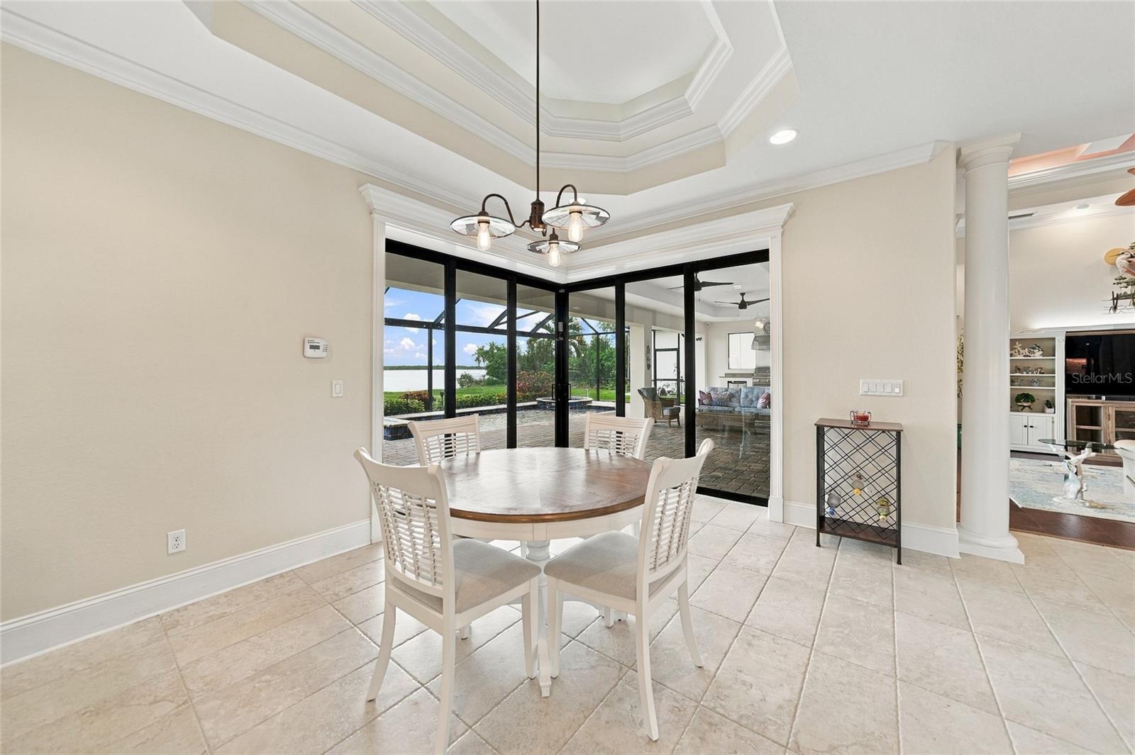 9614 SHELBURNE CIR