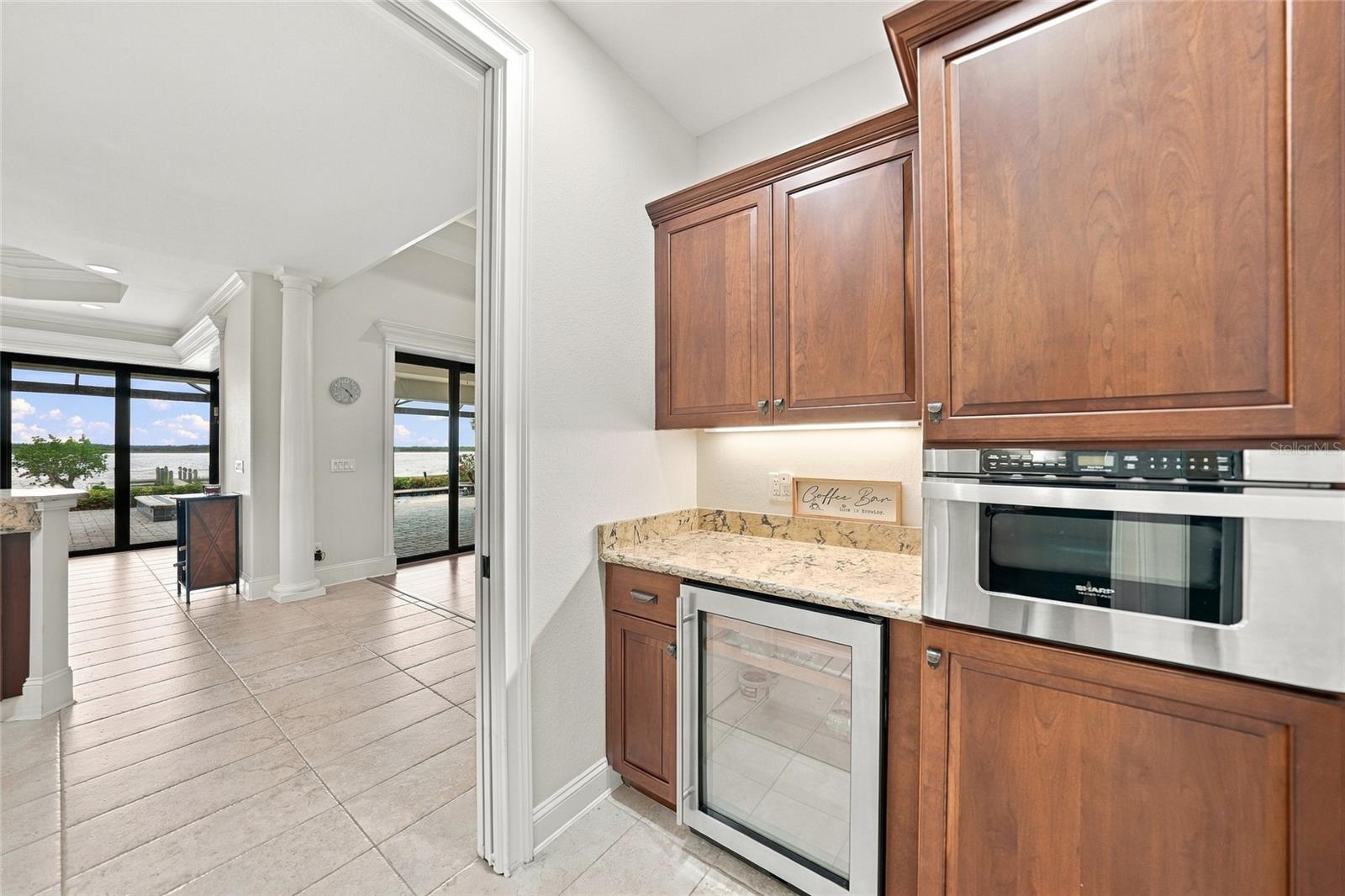 9614 SHELBURNE CIR
