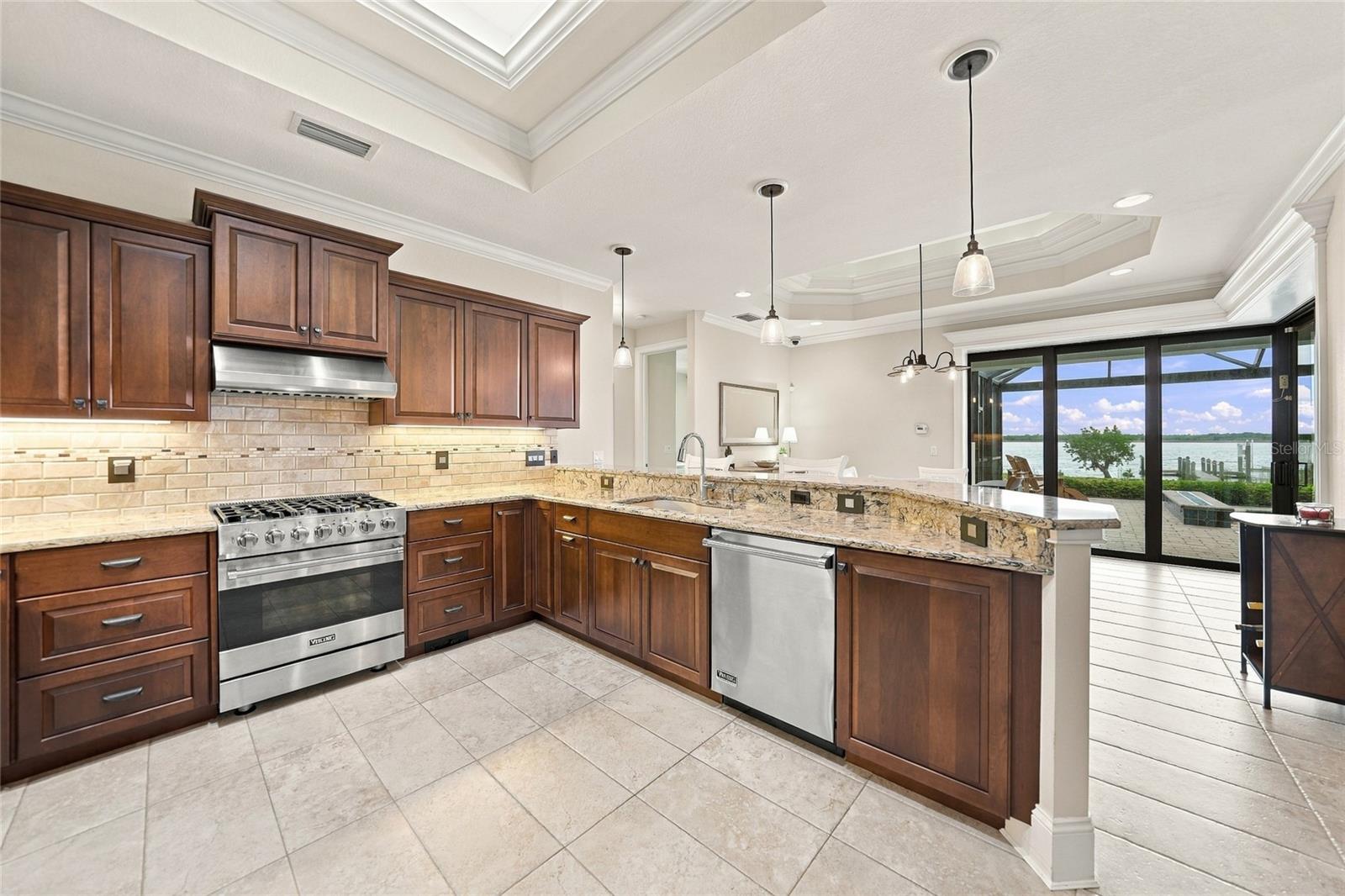 9614 SHELBURNE CIR