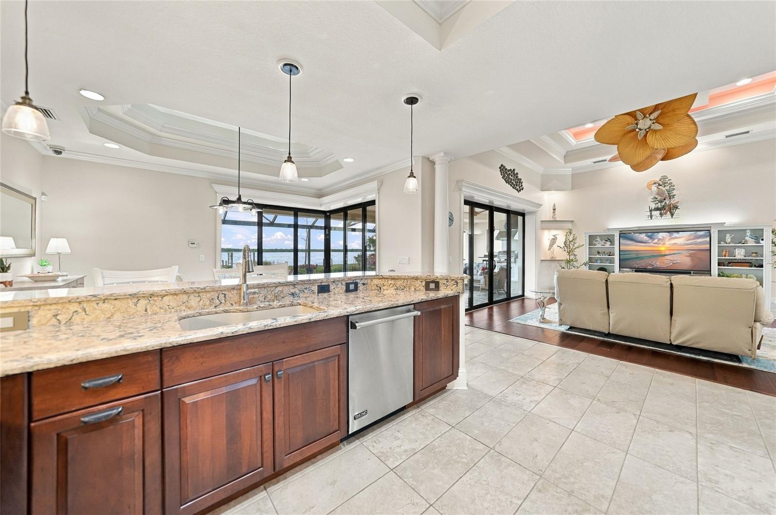 9614 SHELBURNE CIR