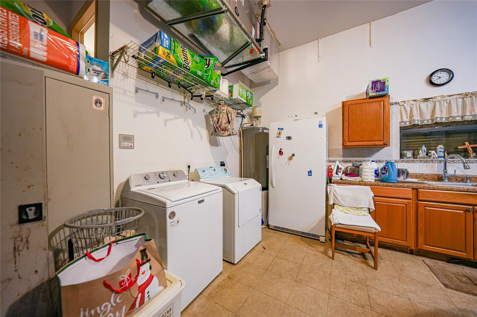 3079 CABARET ST
