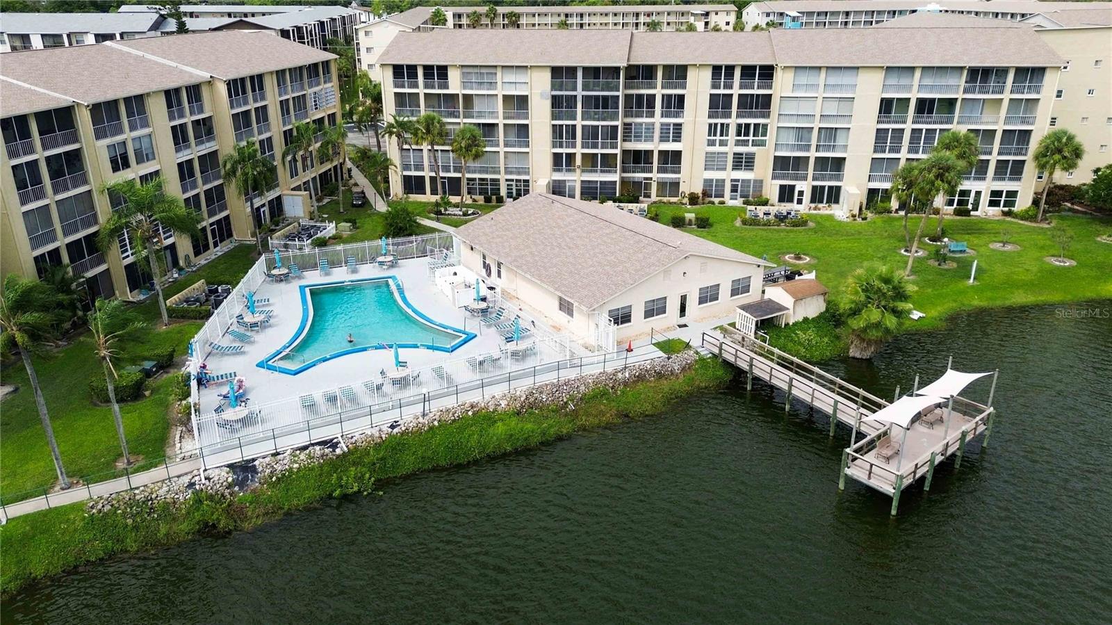 3617 LAKE BAYSHORE DR #401