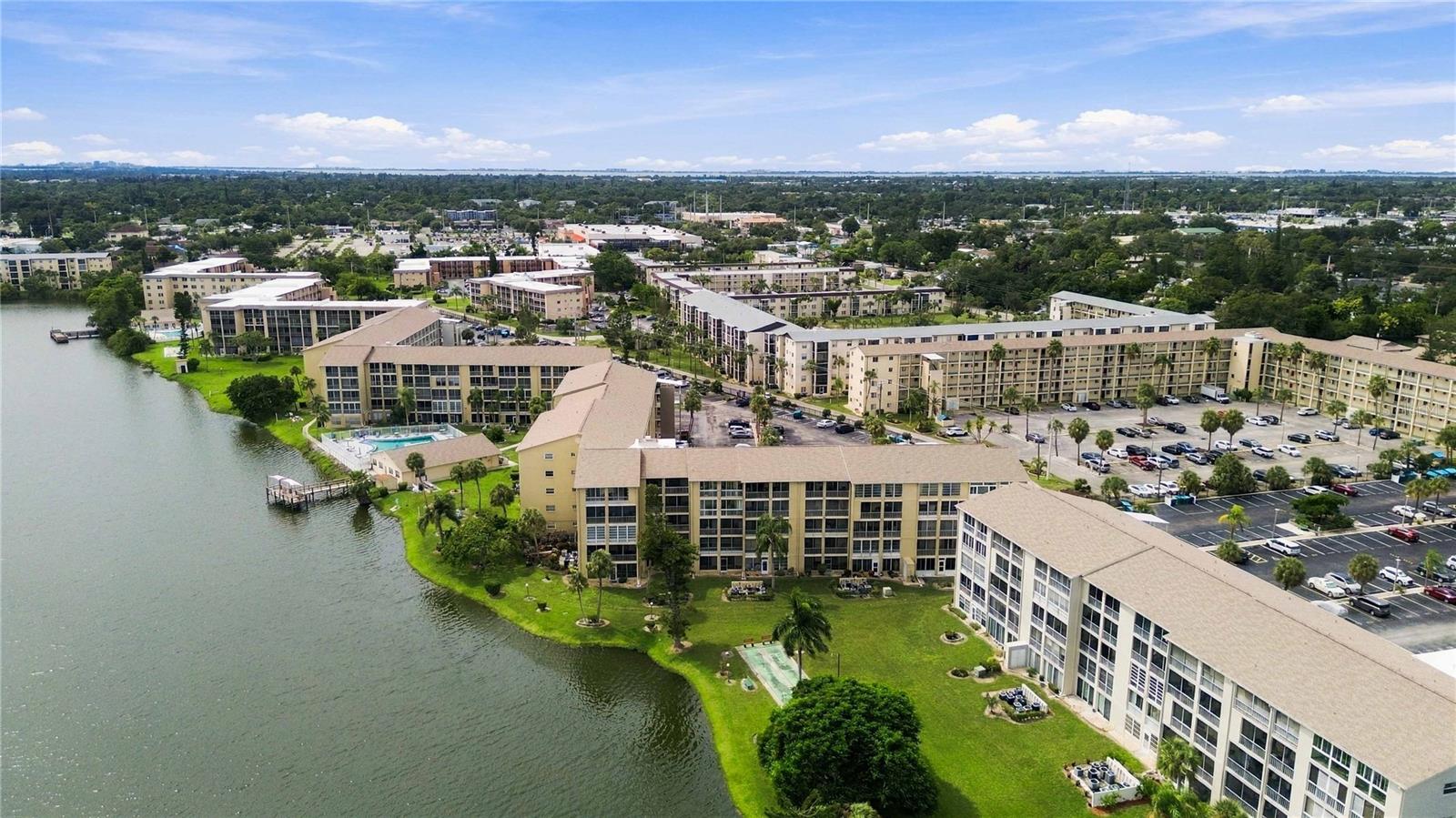 3617 LAKE BAYSHORE DR #401