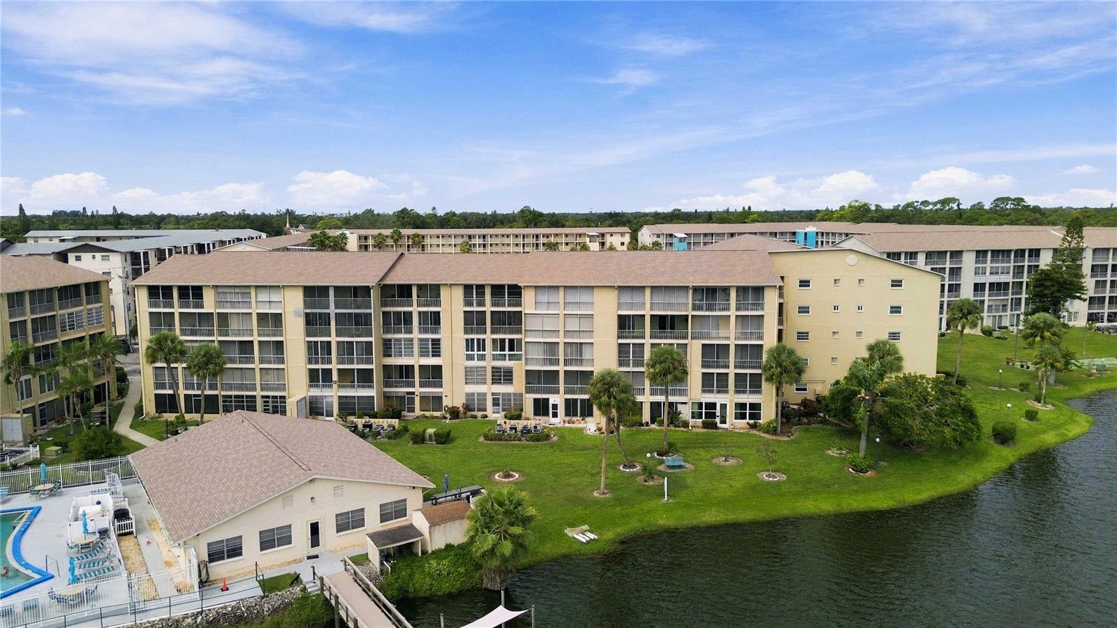 3617 LAKE BAYSHORE DR #401