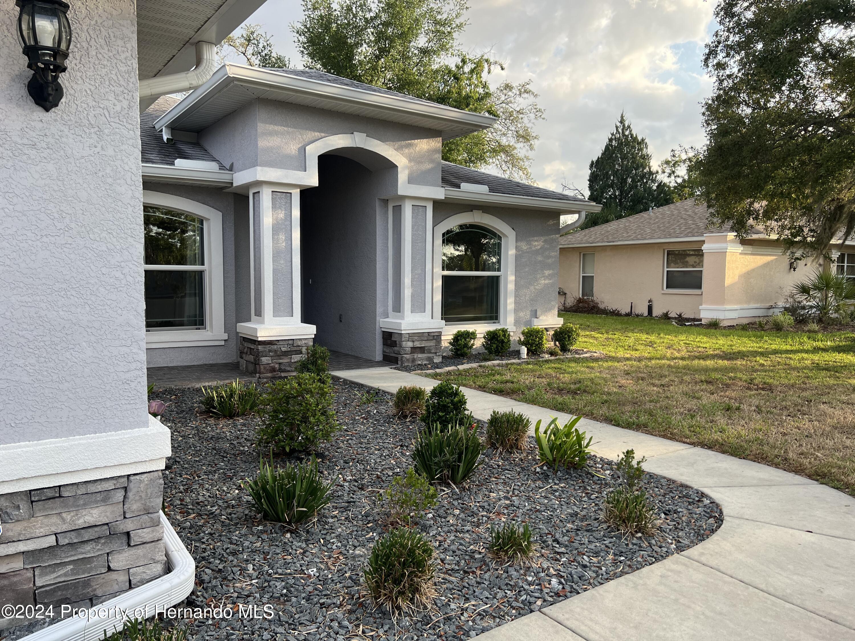 13436 Barlington Street