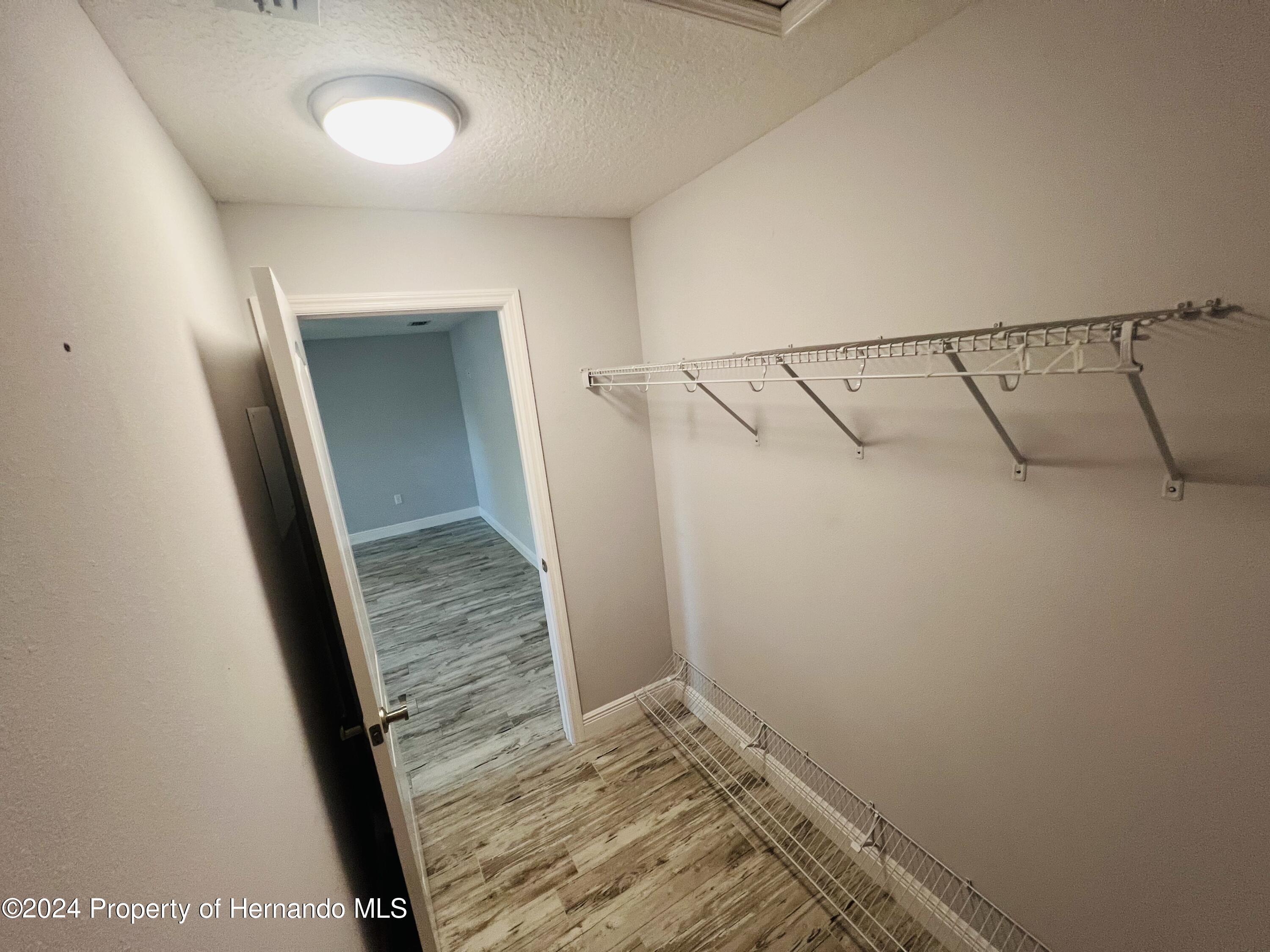 13436 Barlington Street