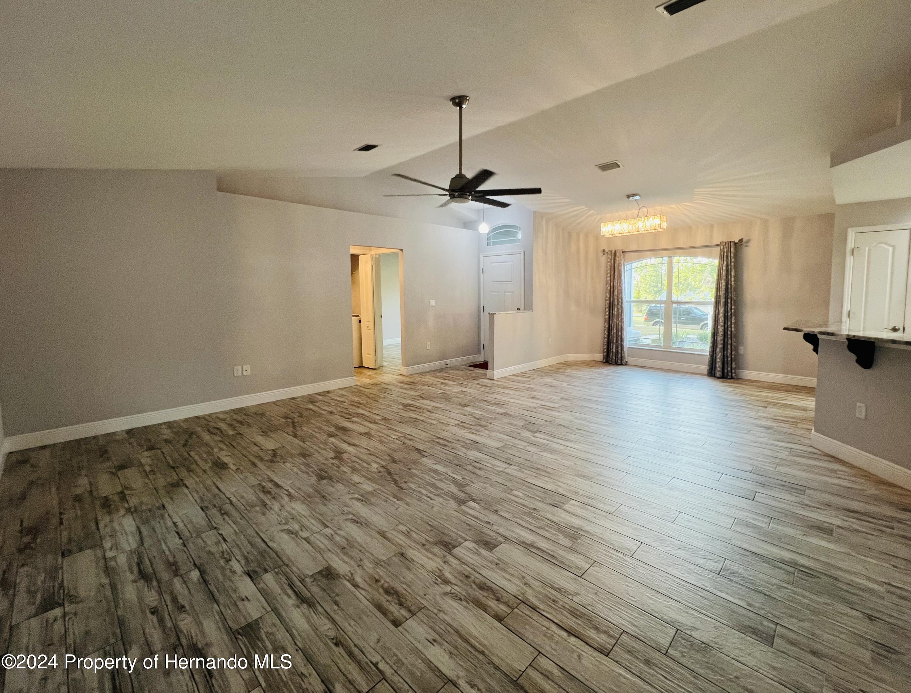 13436 Barlington Street