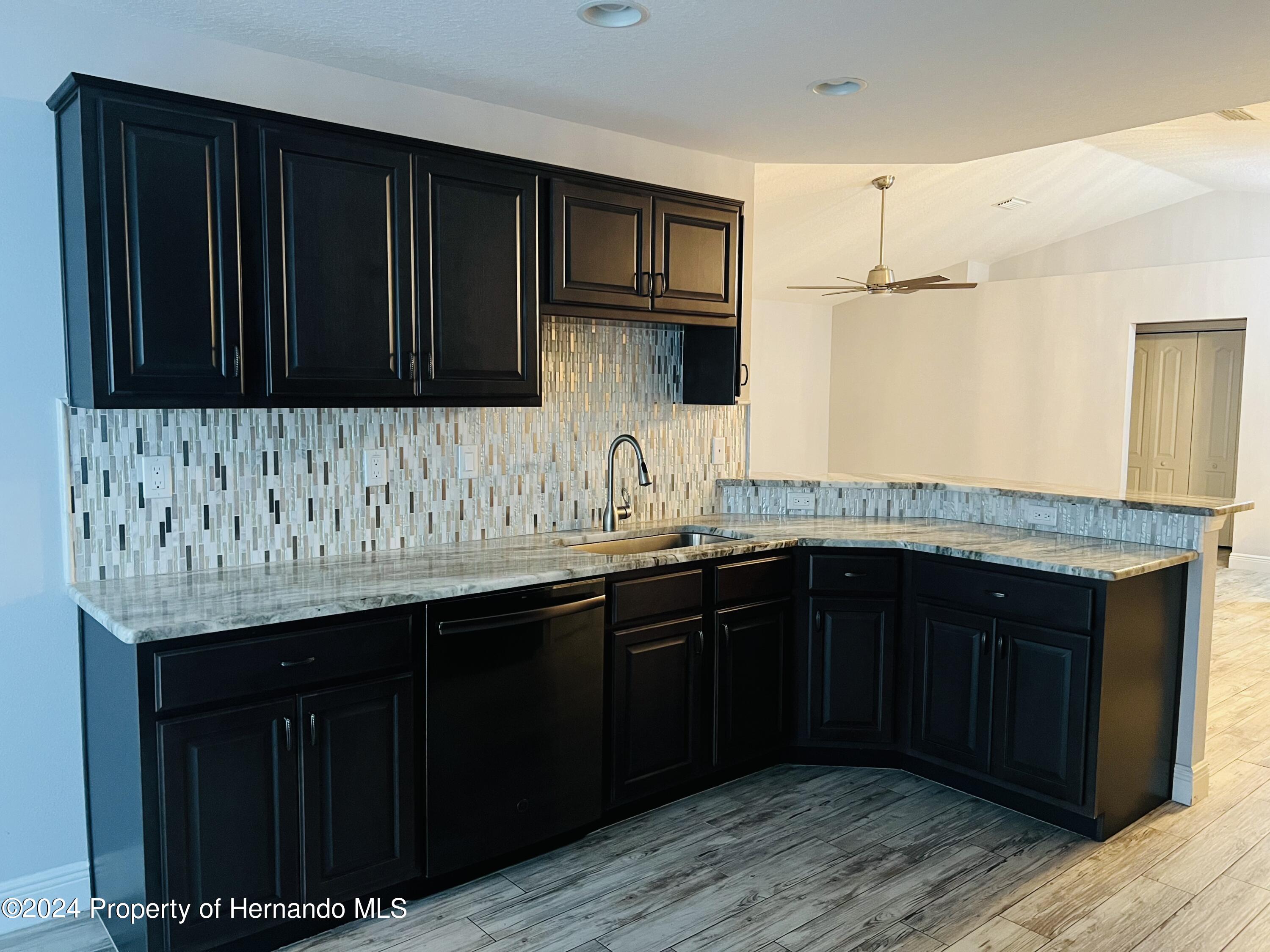 13436 Barlington Street