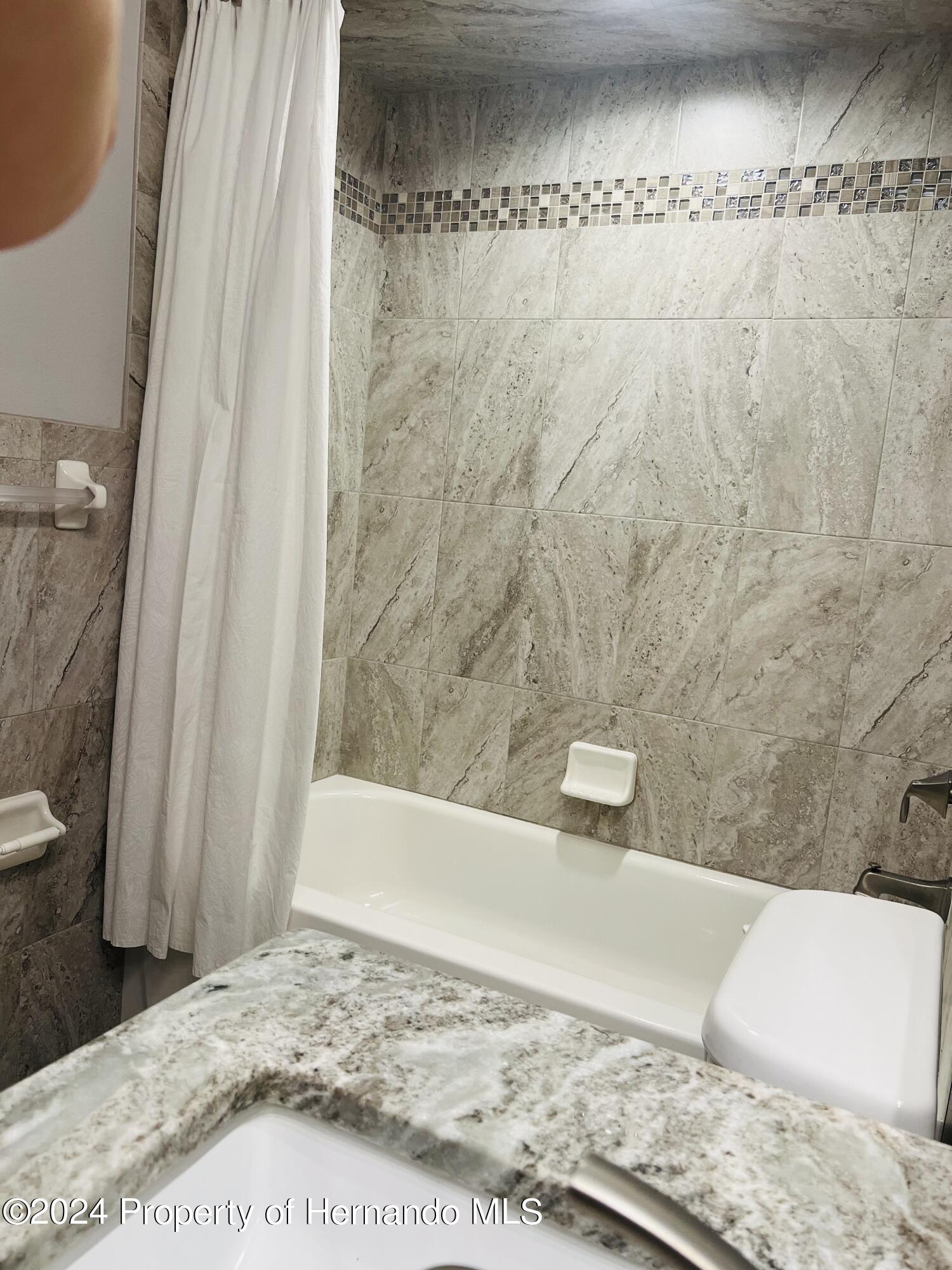 13436 Barlington Street