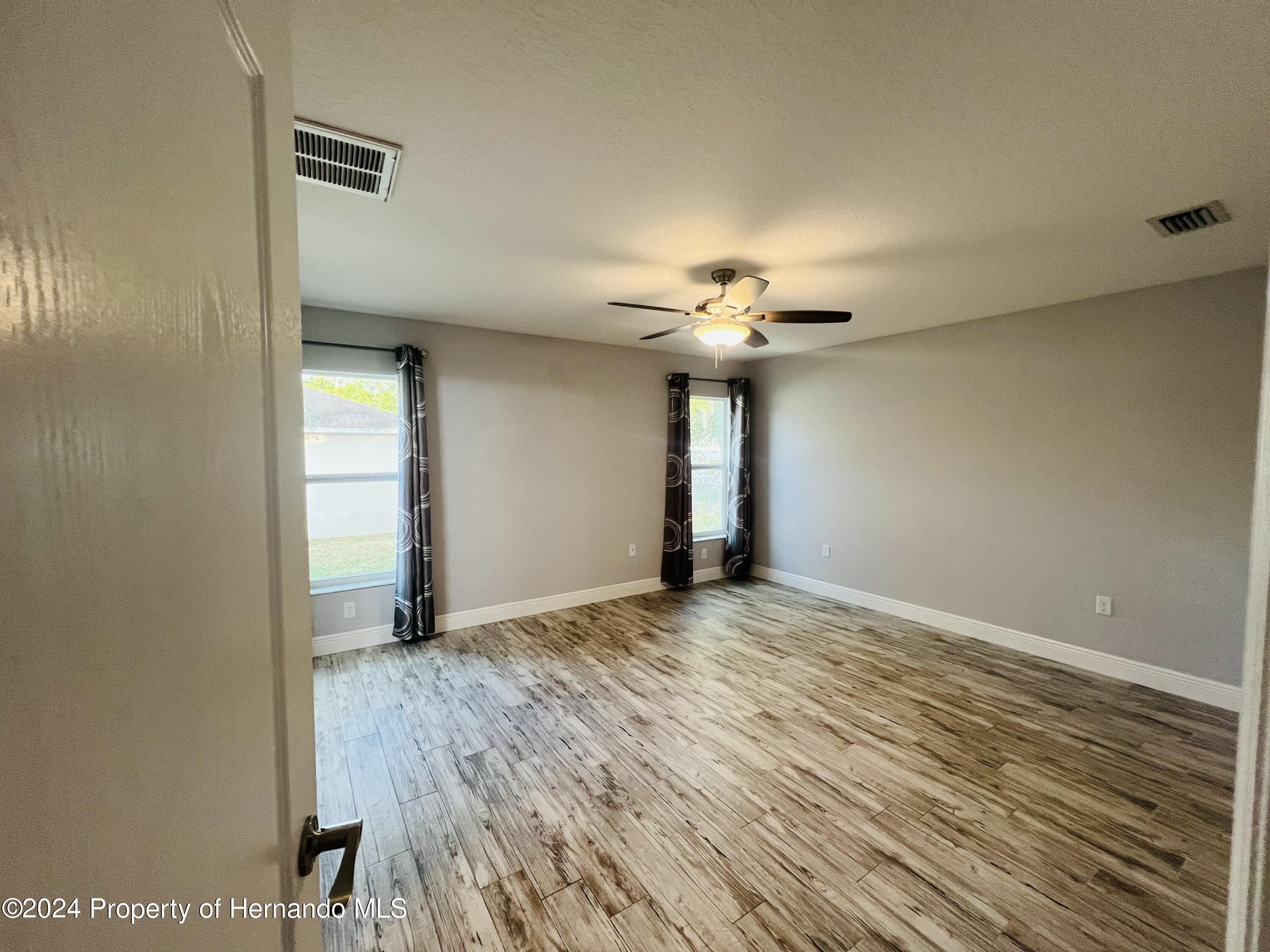 13436 Barlington Street