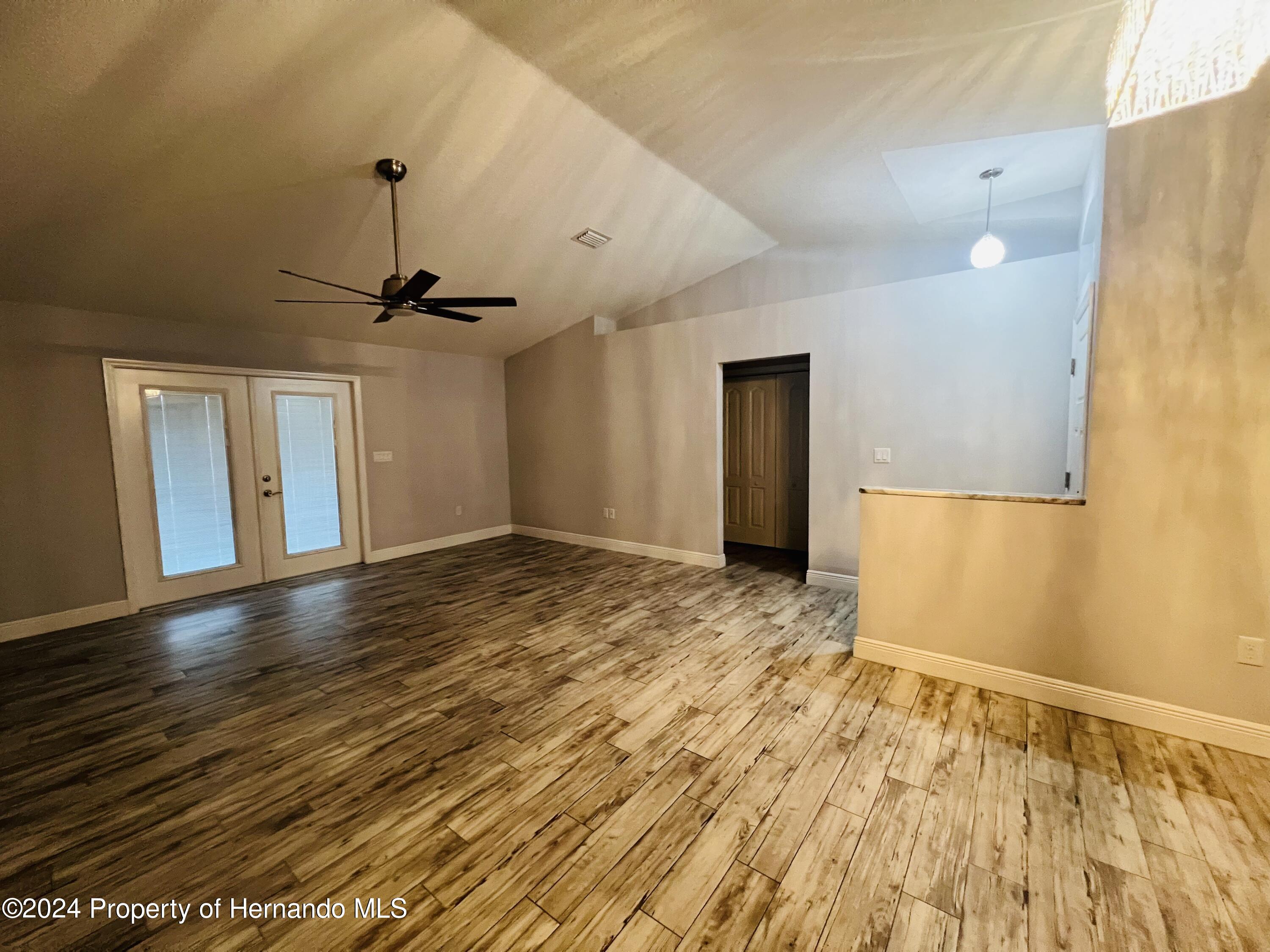 13436 Barlington Street