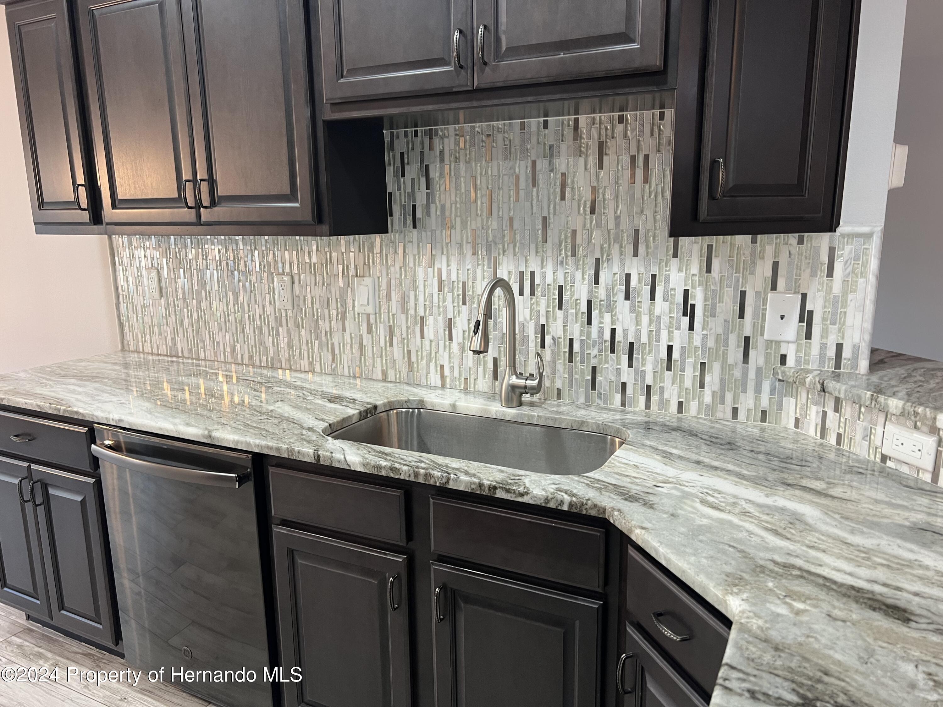 13436 Barlington Street