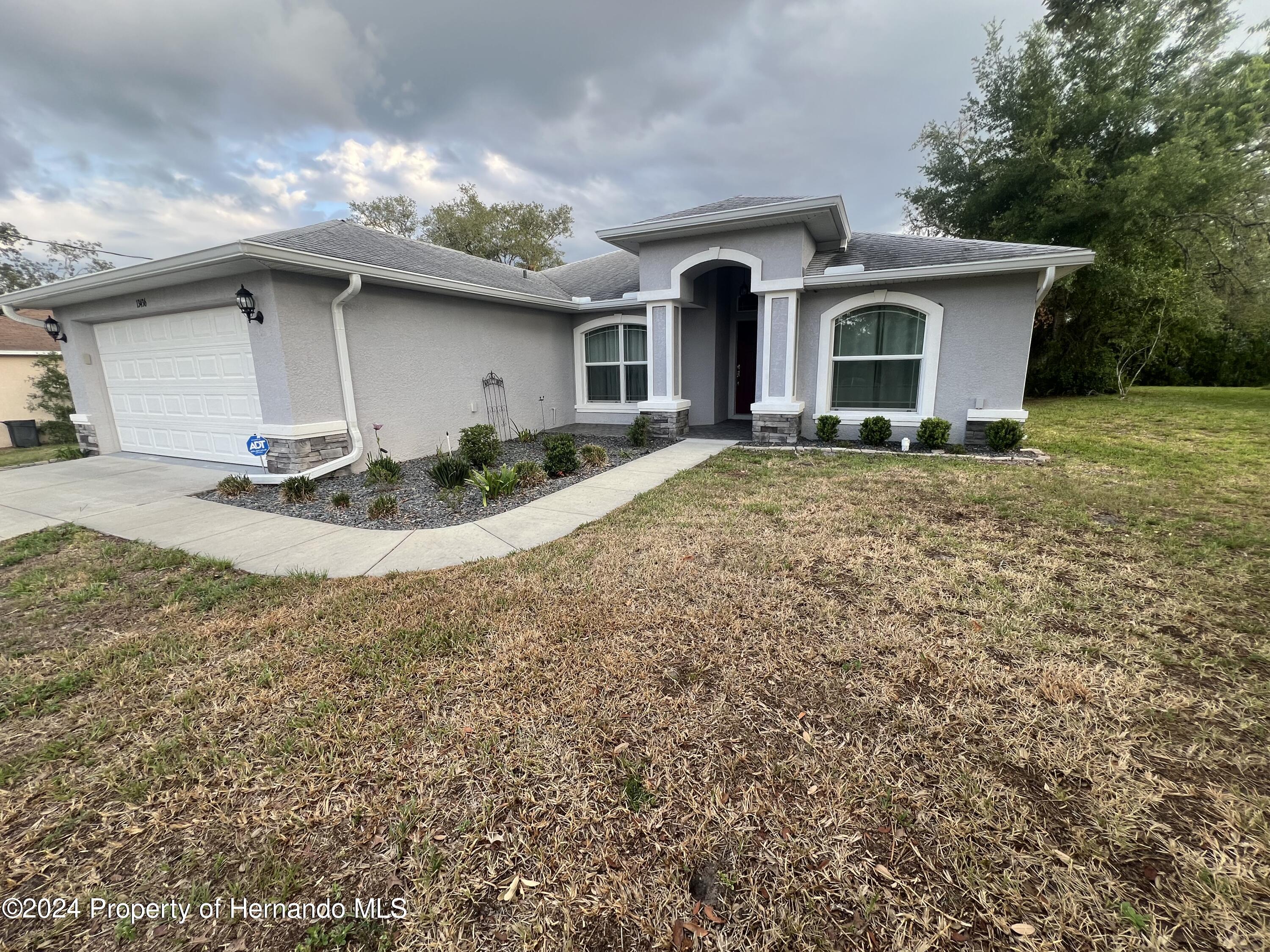 13436 Barlington Street