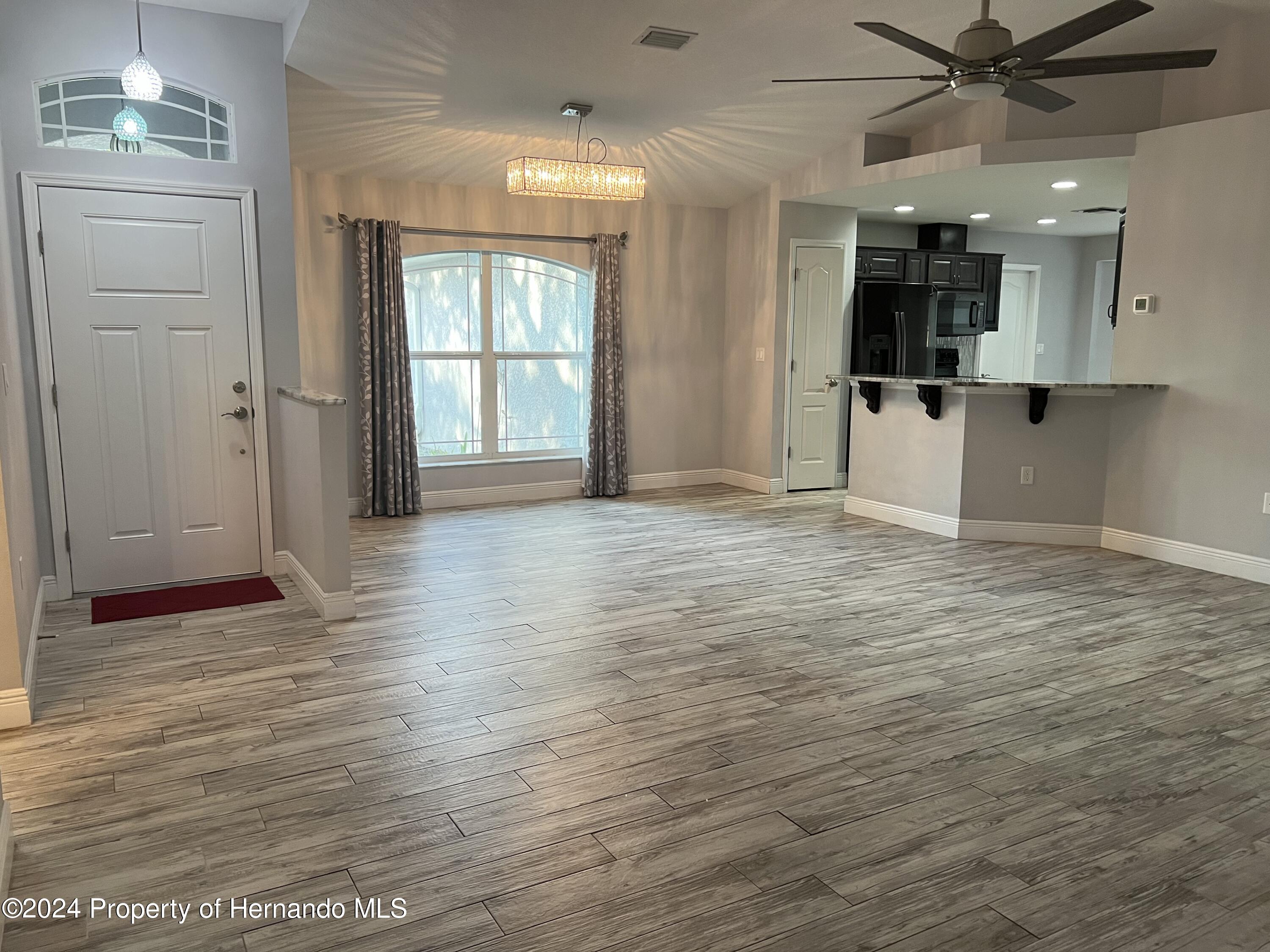 13436 Barlington Street