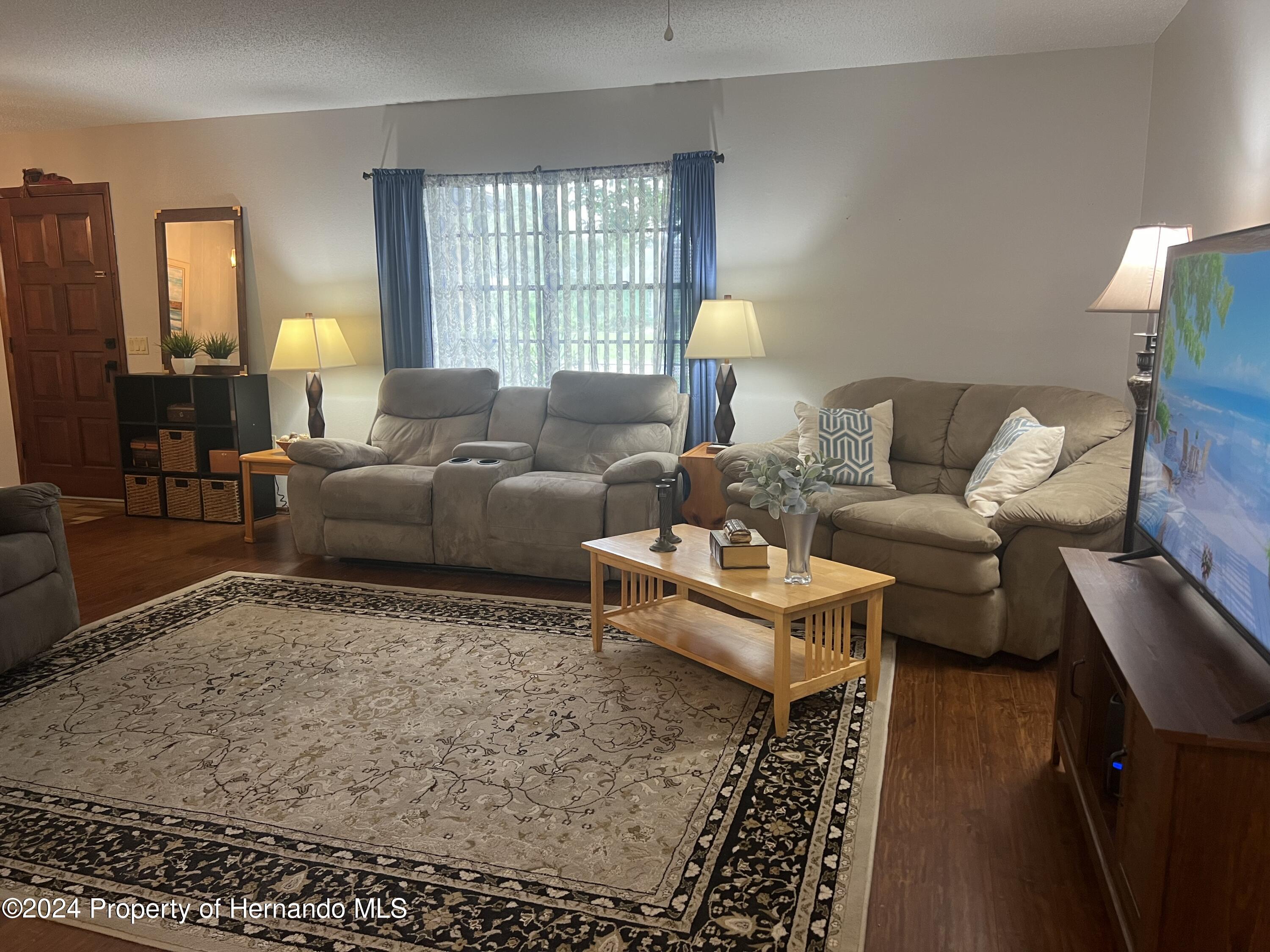 1489 Meadow Lark Road