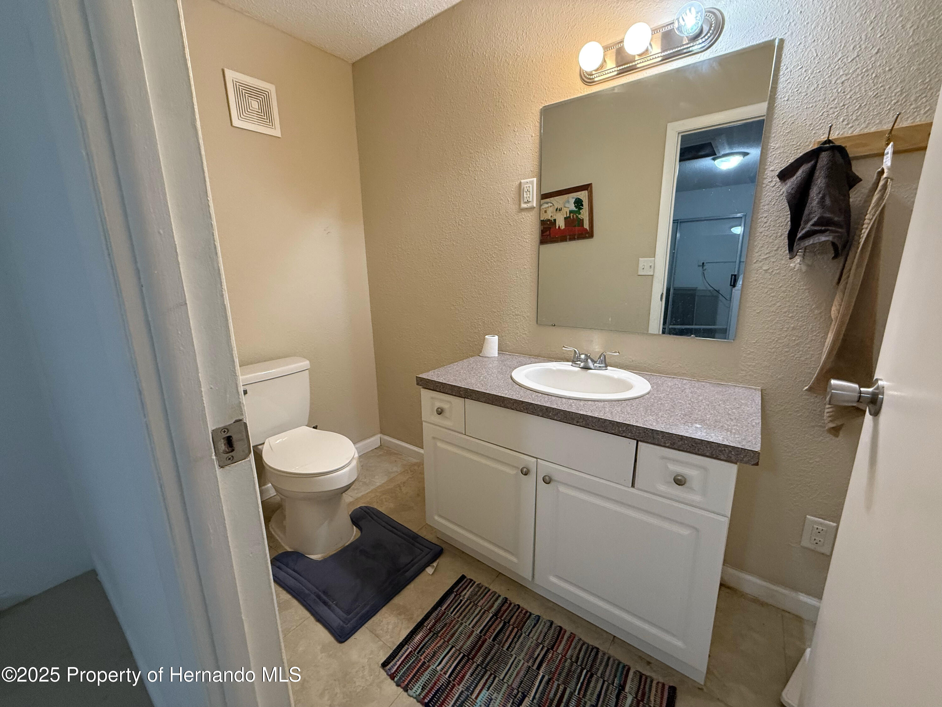 5791 W Holiday Street