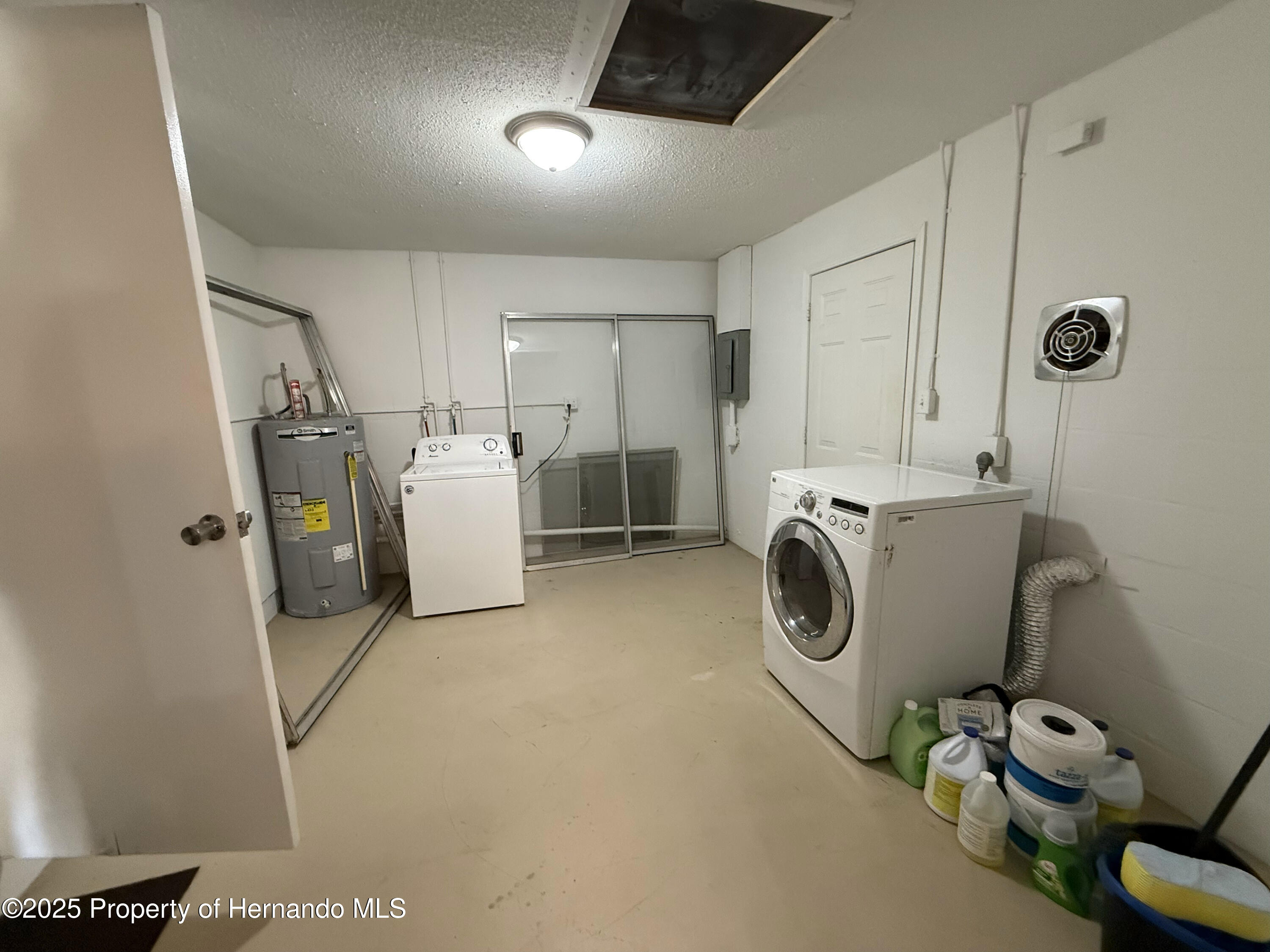 5791 W Holiday Street