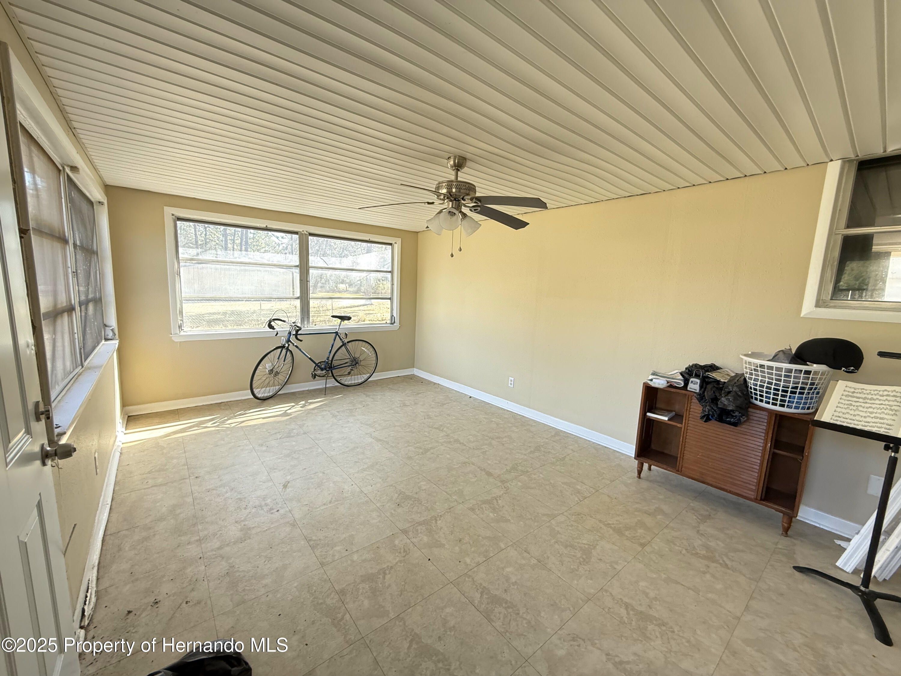 5791 W Holiday Street